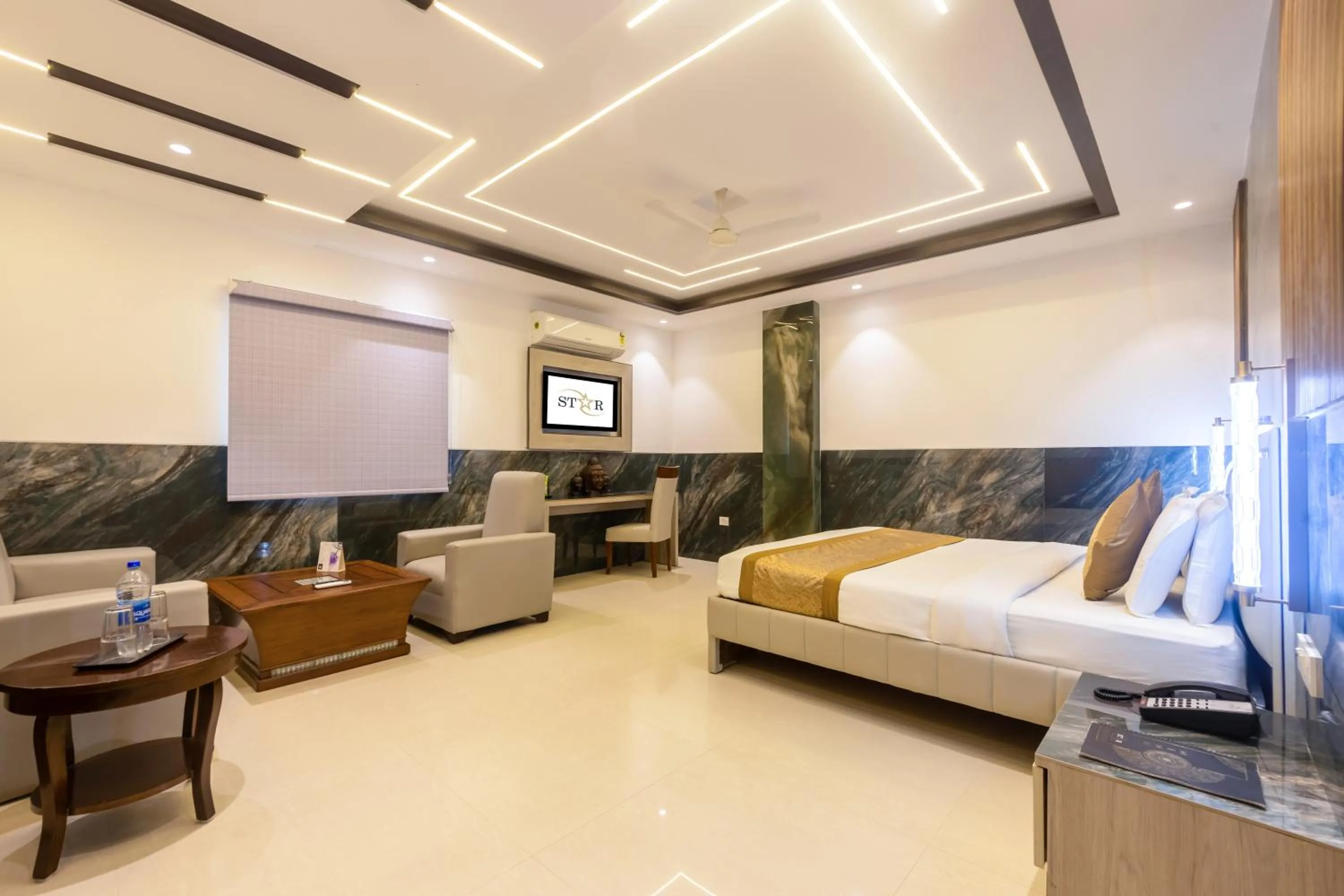 Bedroom in Hotel Transit International- Aerocity Delhi Airport