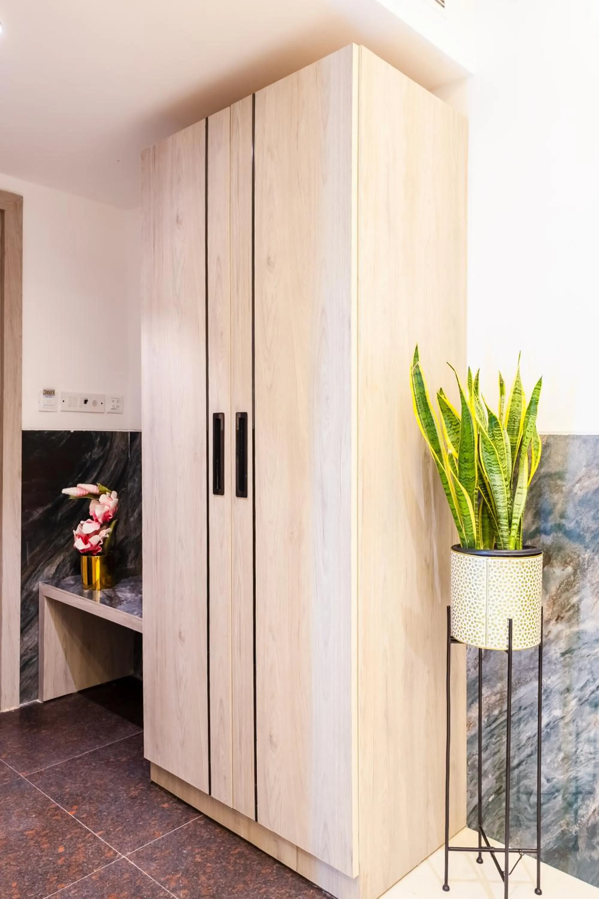 wardrobe in Hotel Transit International- Aerocity Delhi Airport