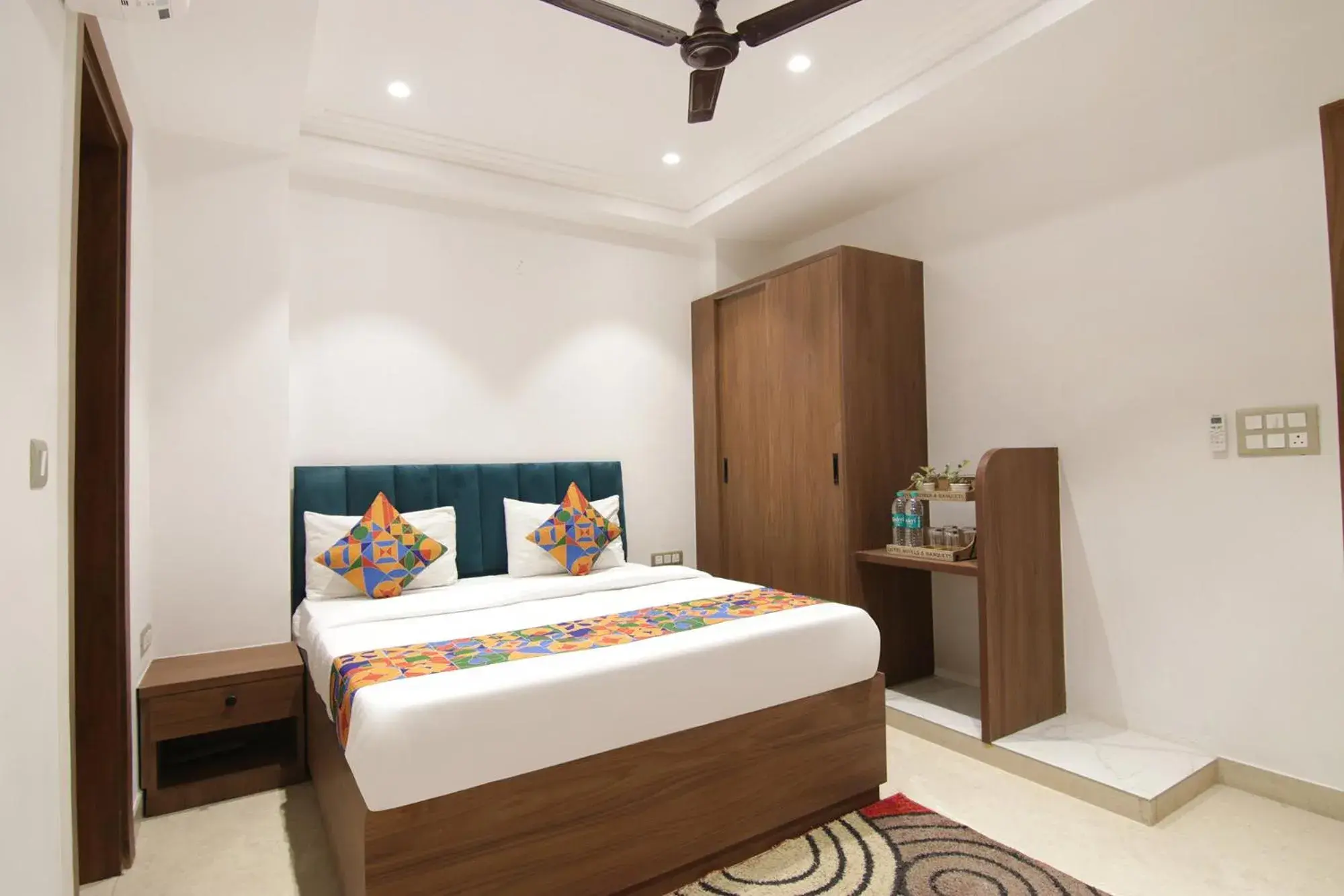Deluxe Room - single occupancy in FabHotel La Serene BnB- Ashok Vihar Deluxe Room - single occupancy in FabHotel La Serene BnB- Ashok Vihar