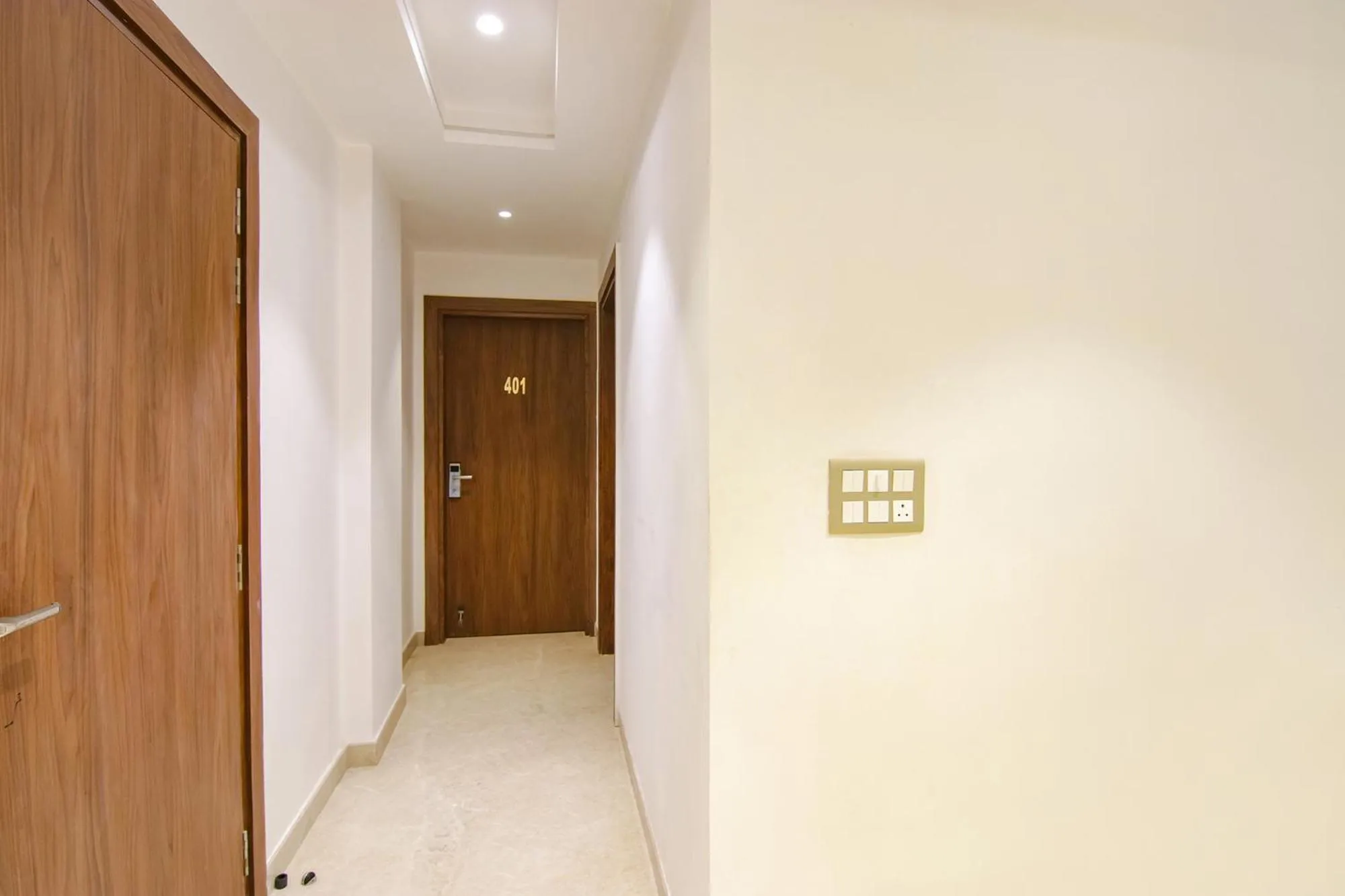 Lobby or reception in FabHotel La Serene BnB- Ashok Vihar