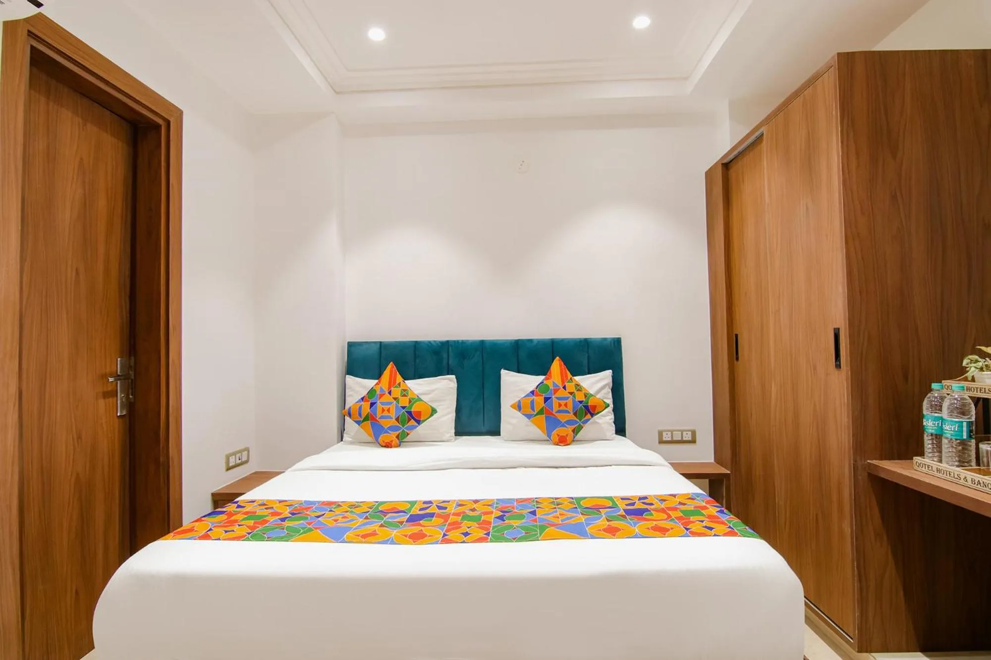 Bed in FabHotel La Serene BnB- Ashok Vihar