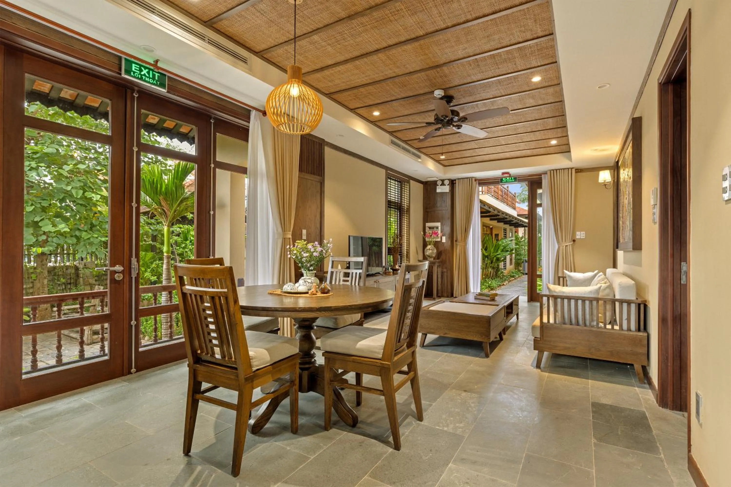 Living room in Sứ Retreat Hoi An - Riverfront Resort
