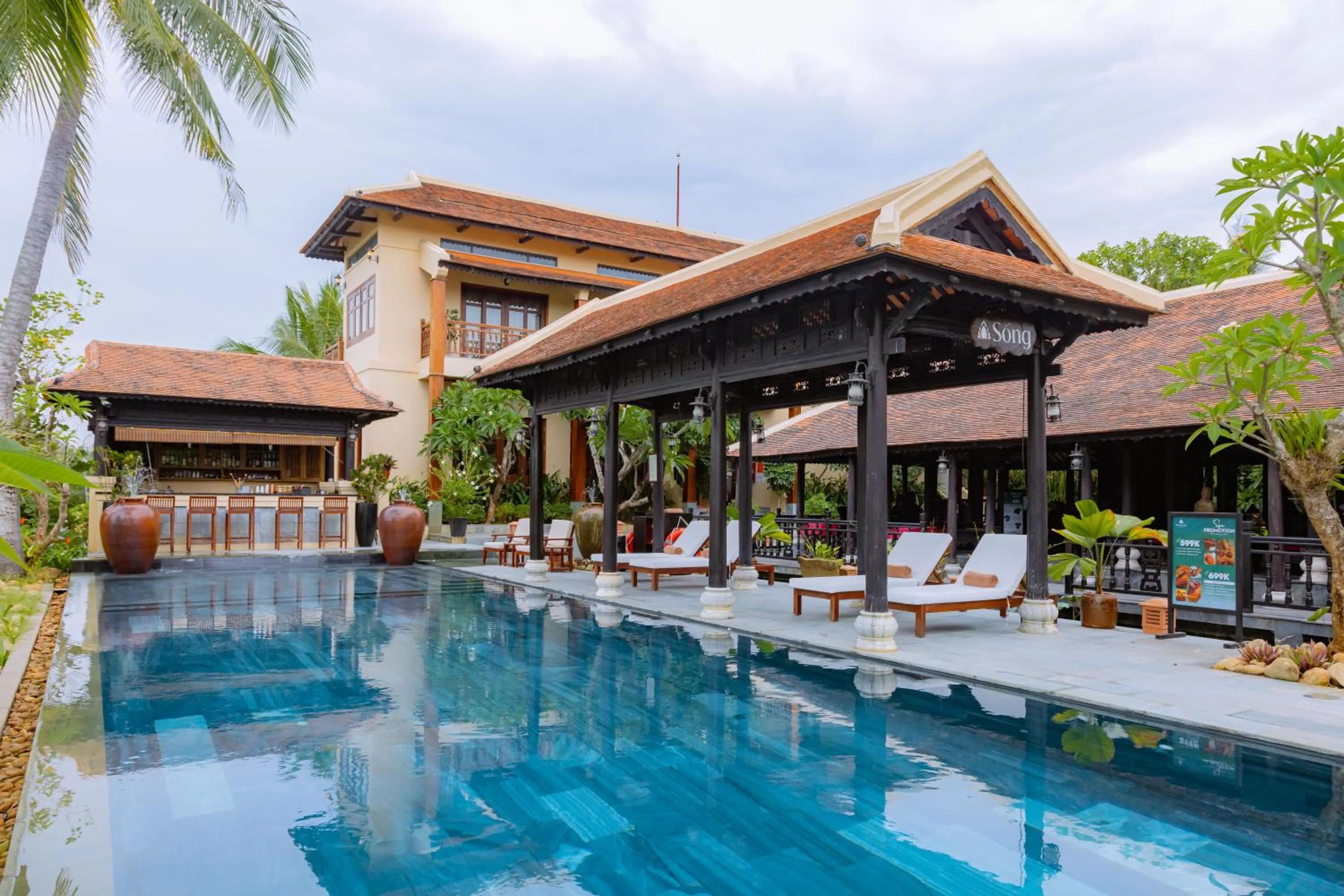 Swimming pool in Sứ Retreat Hoi An - Riverfront Resort
