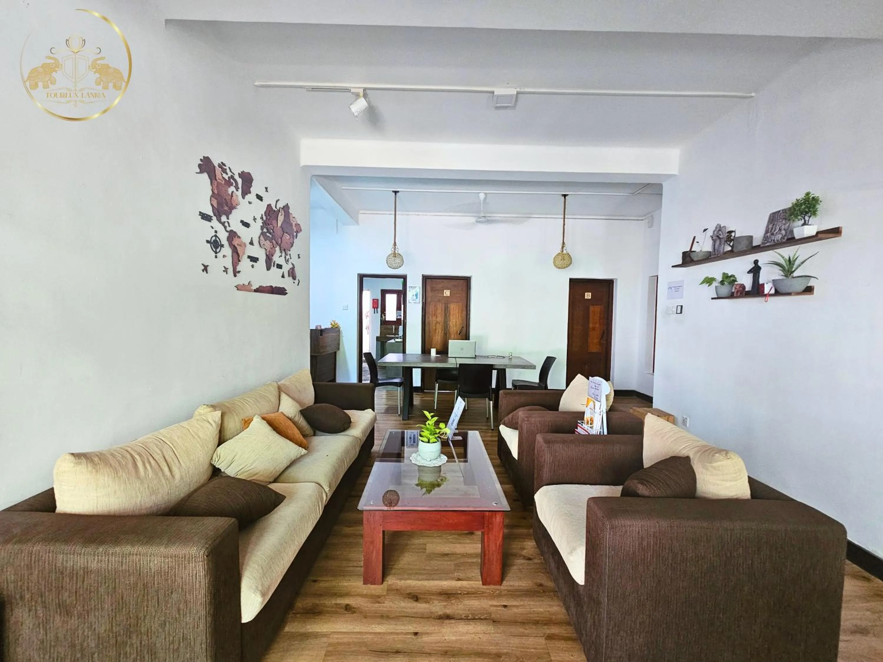Galle Face Terrace Hostel by Tourlux