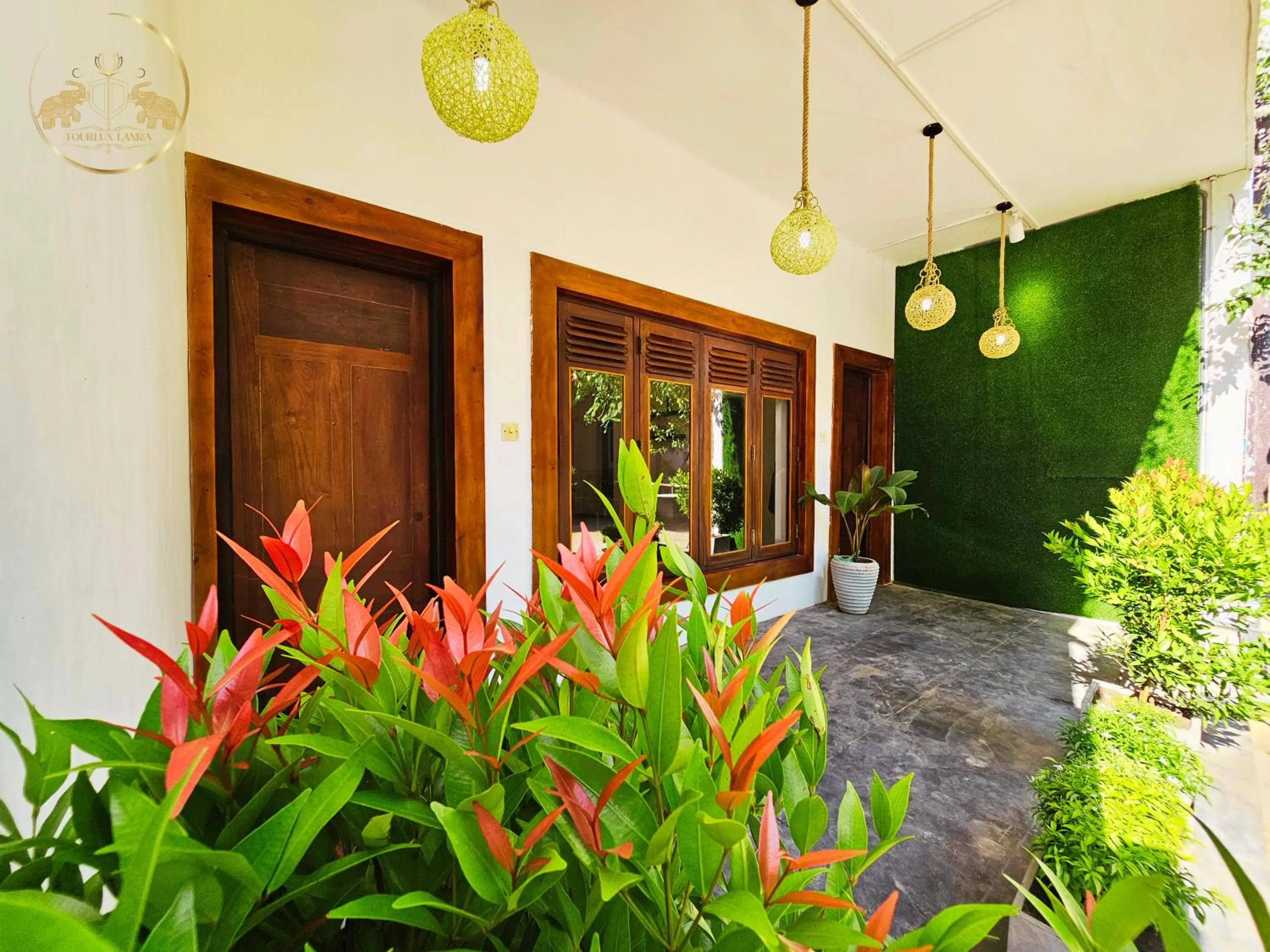 Galle Face Terrace Hostel by Tourlux