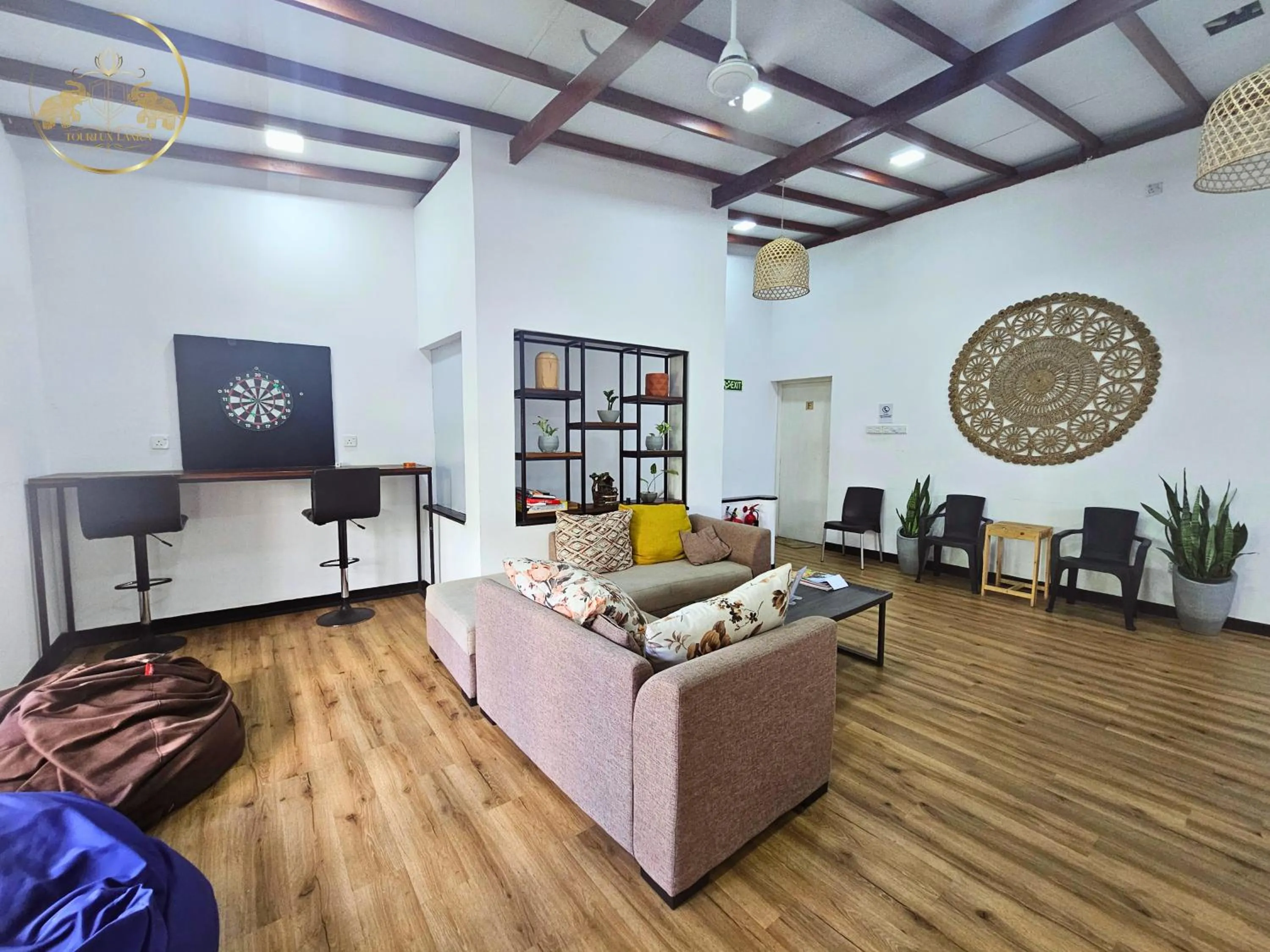 Galle Face Terrace Hostel by Tourlux