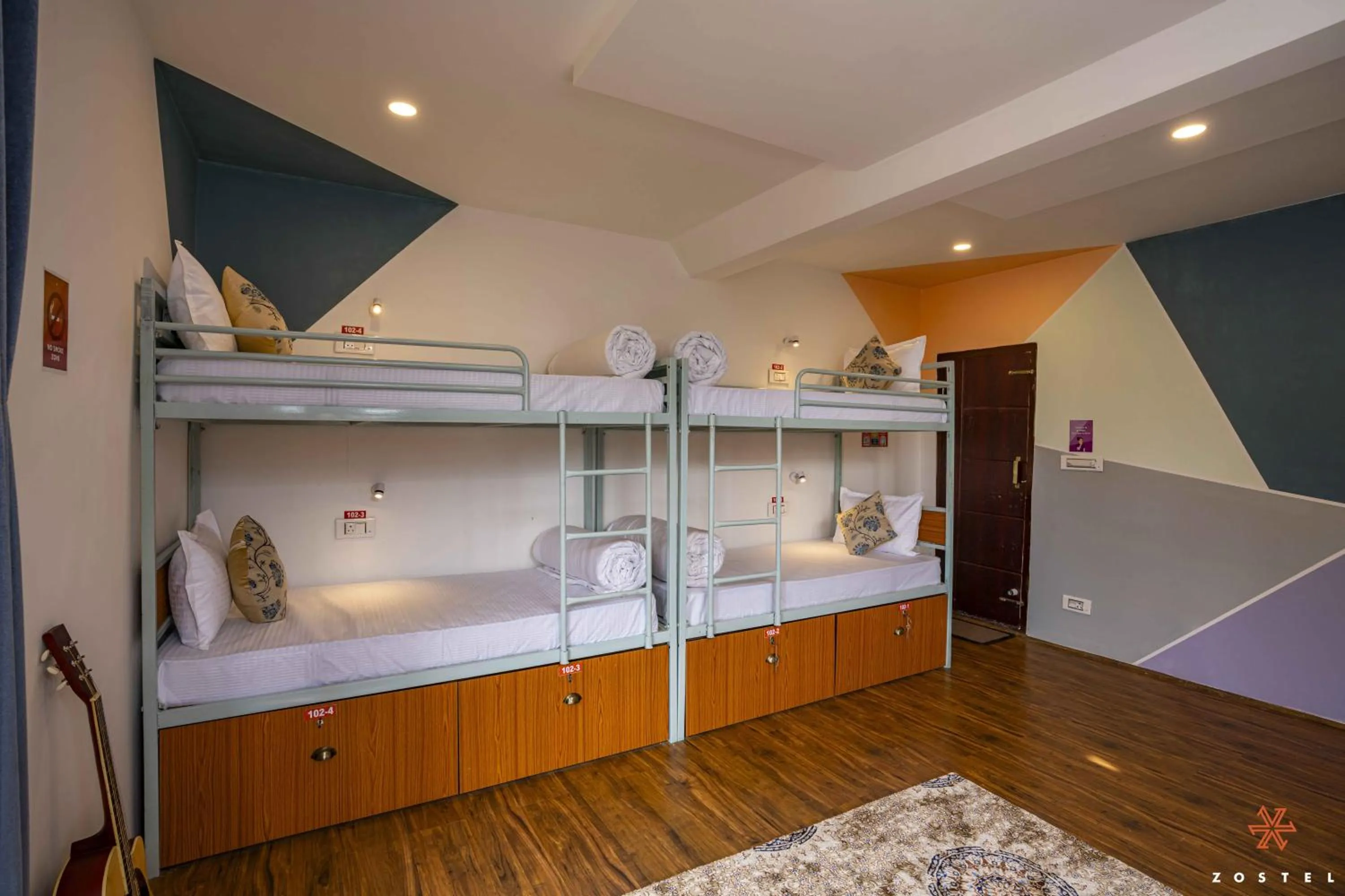 Bed in Zostel Pahalgam