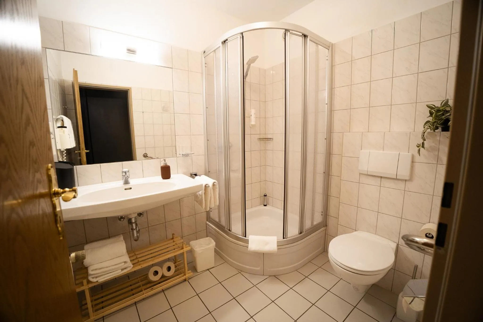 Shower in The Resting Place