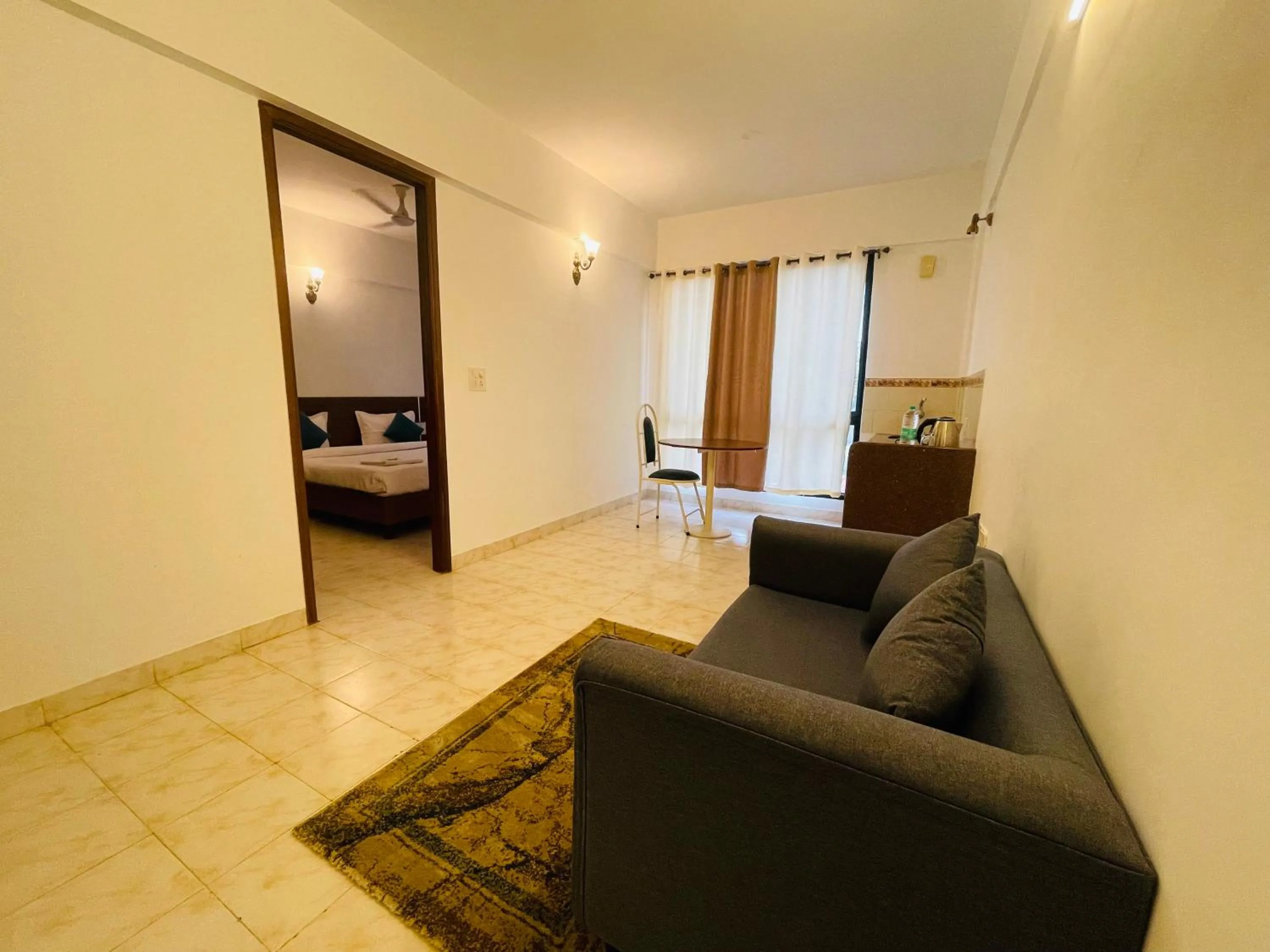 Dining area in ZEKE HOTELS