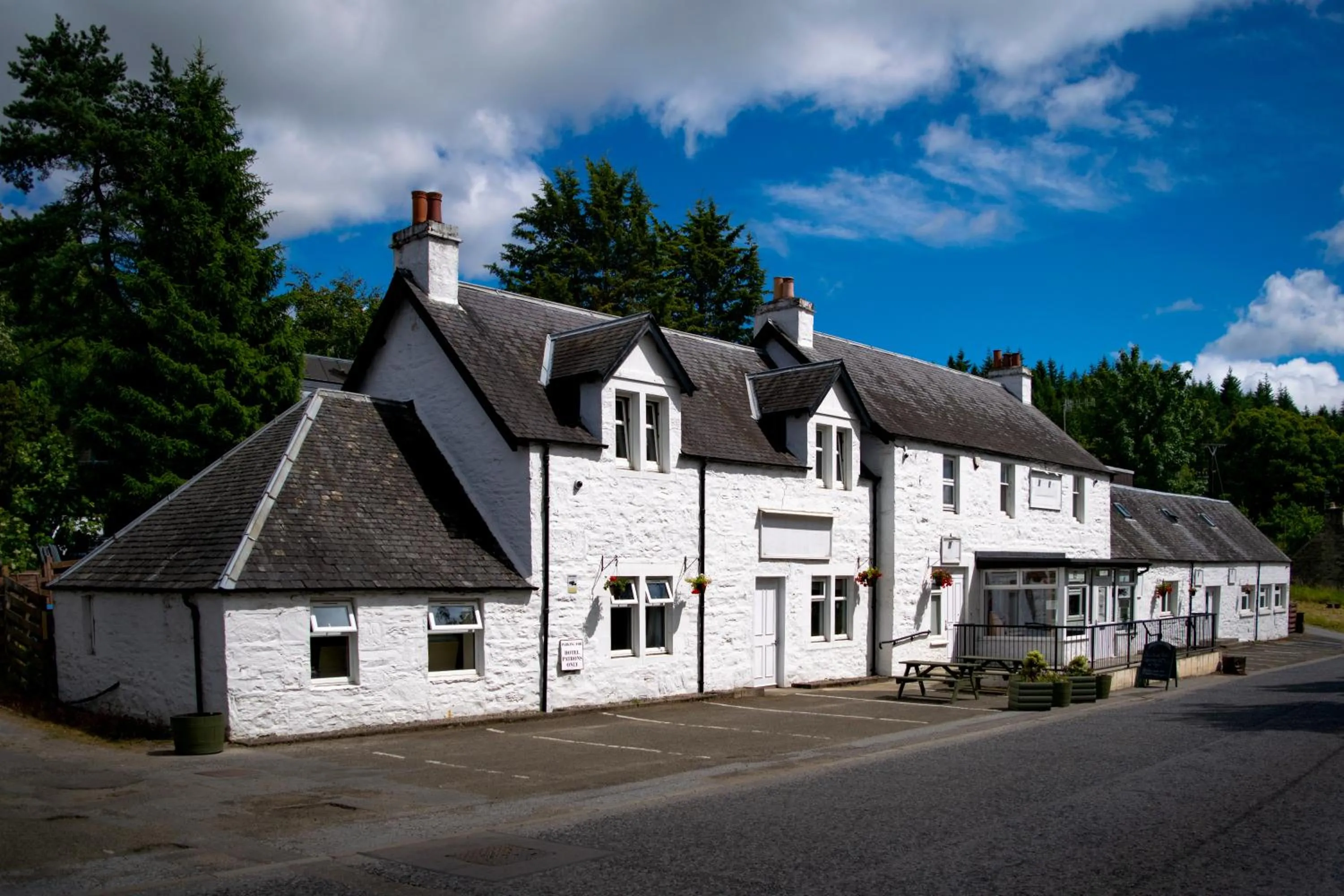 The Ballinluig Inn