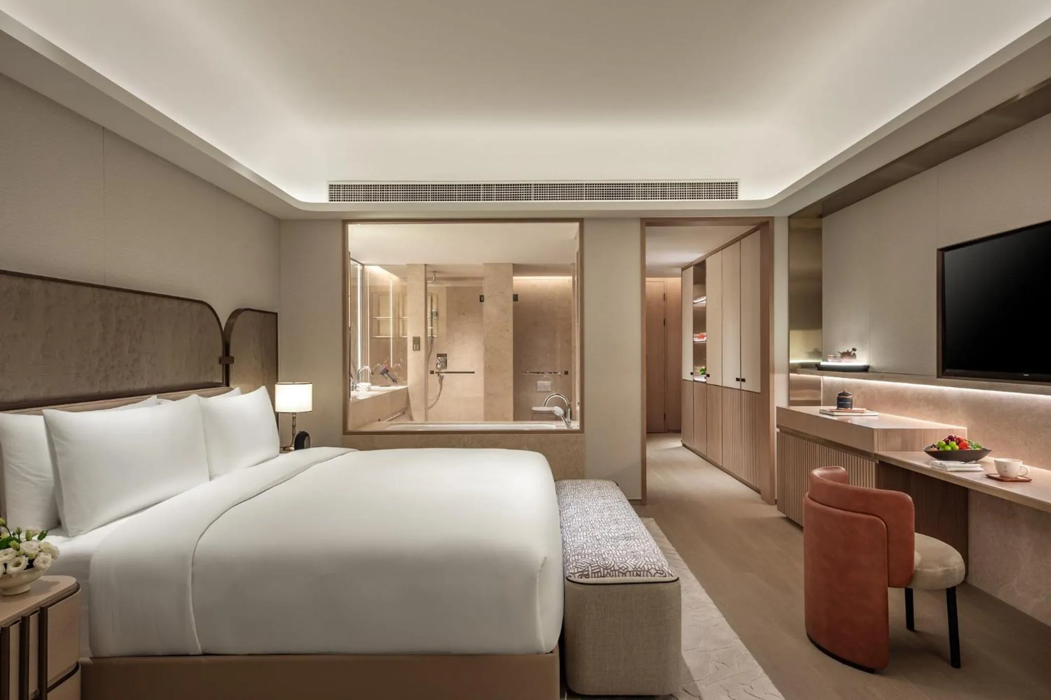 Photo of the whole room, Bed in InterContinental Wuxi Taihu New City by IHG