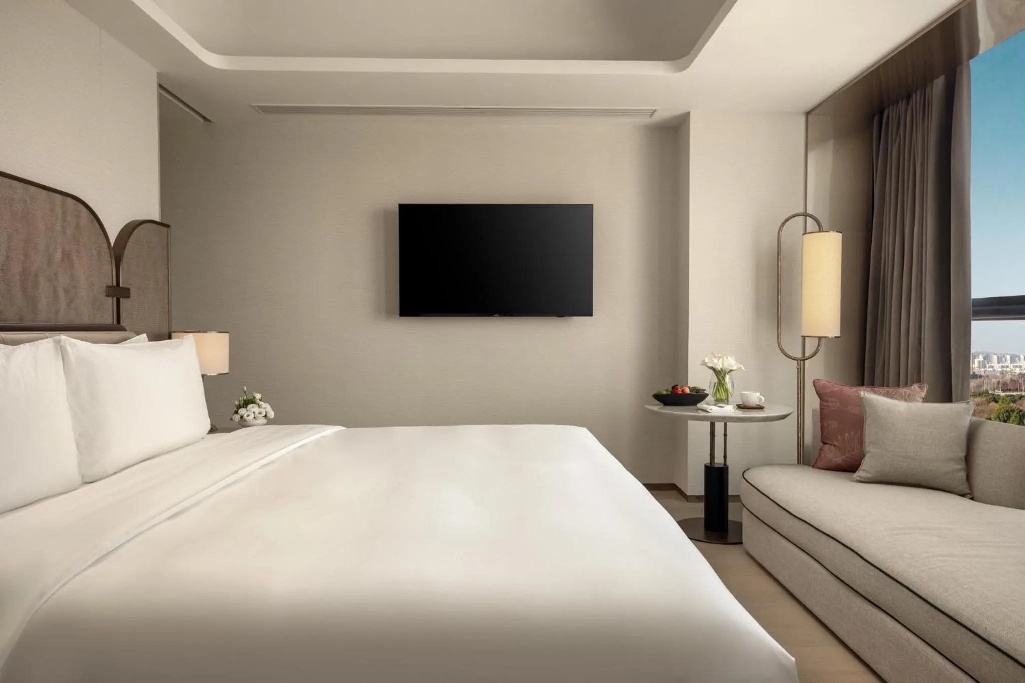 Photo of the whole room, Bed in InterContinental Wuxi Taihu New City by IHG