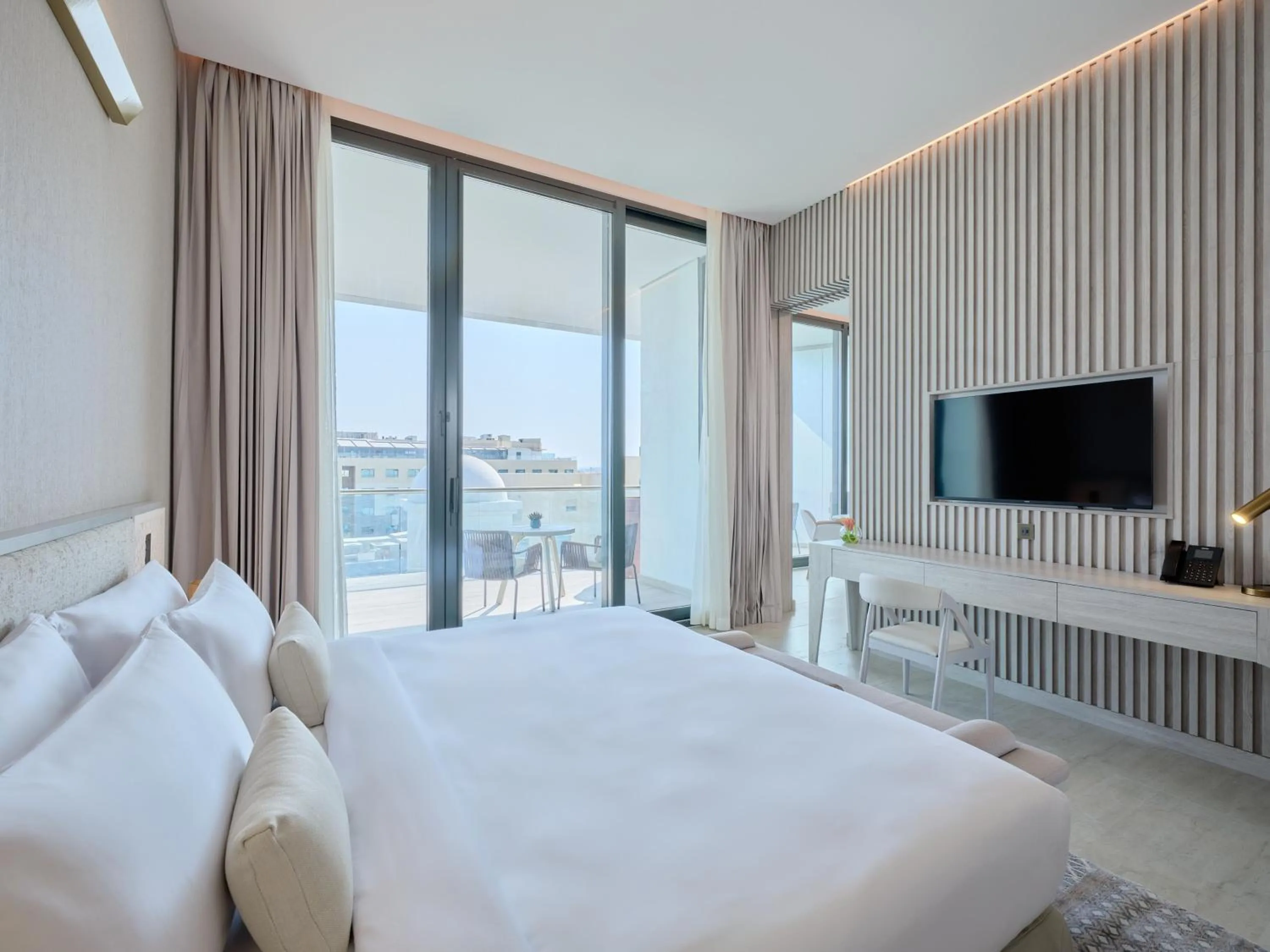 Photo of the whole room, Bed in Arabella Beach Hotel Kuwait, Vignette Collection by IHG