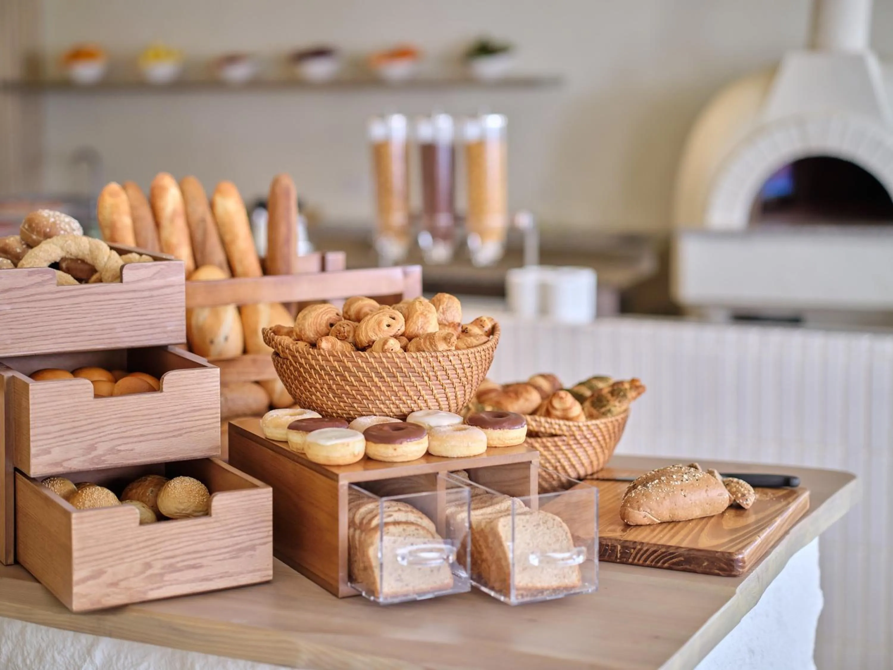 Restaurant/places to eat in Arabella Beach Hotel Kuwait, Vignette Collection by IHG