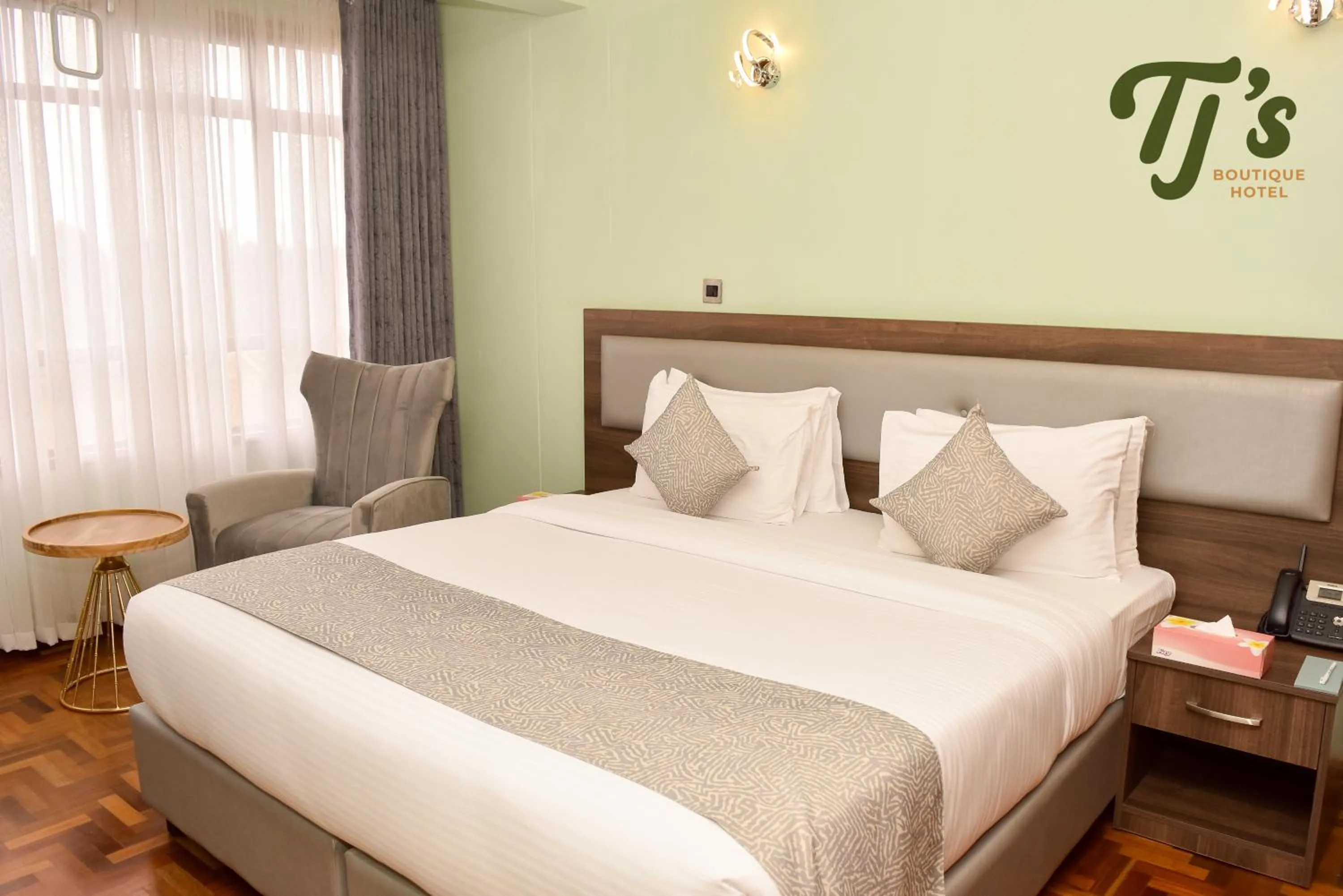 TJ's Boutique Hotel