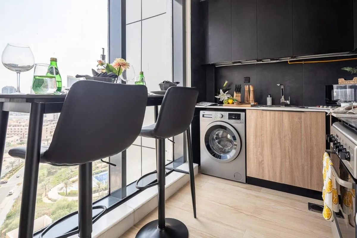 Frank Porter - Regina Tower