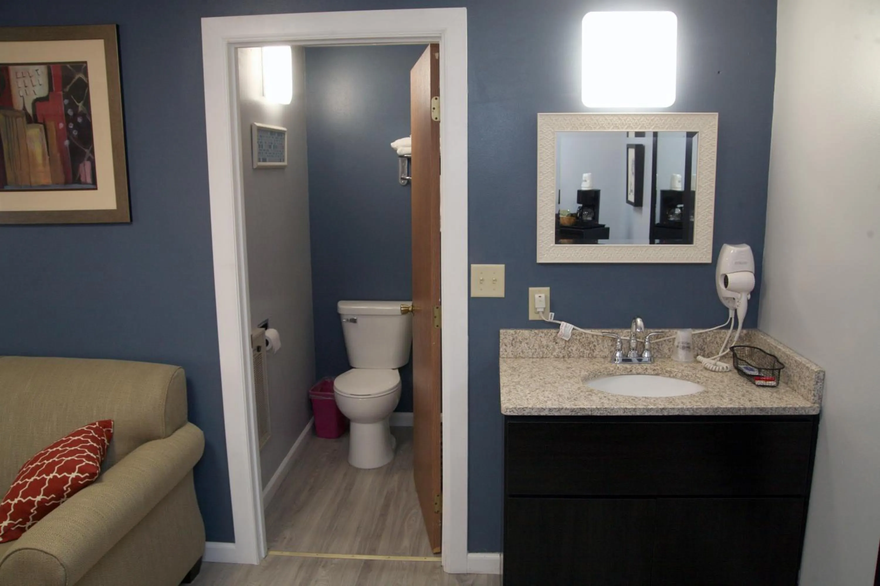 Bathroom in South T Motel