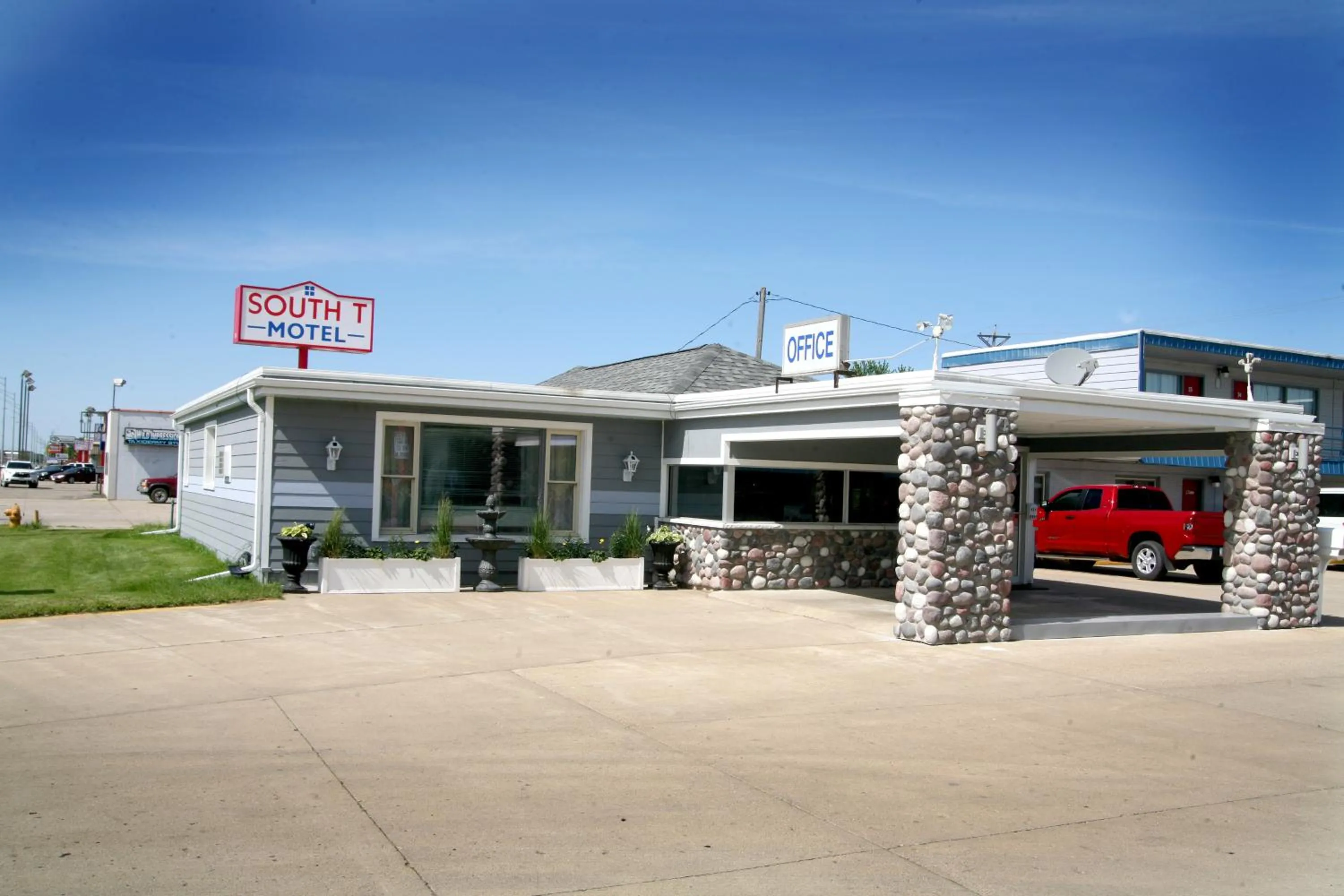 Property building in South T Motel