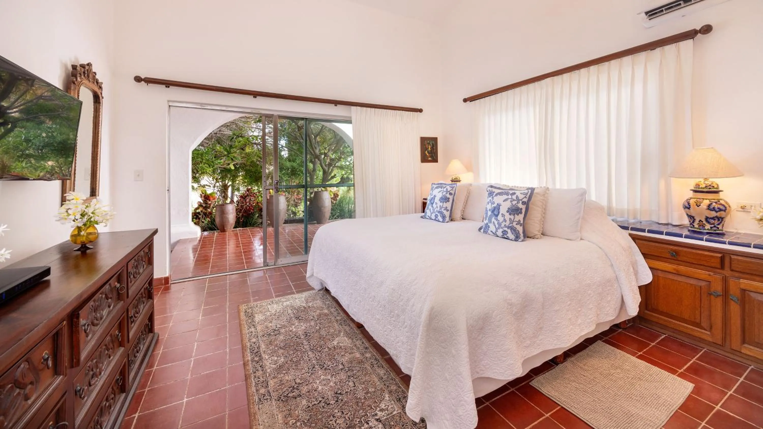 Bed in Rancho Las Cruces