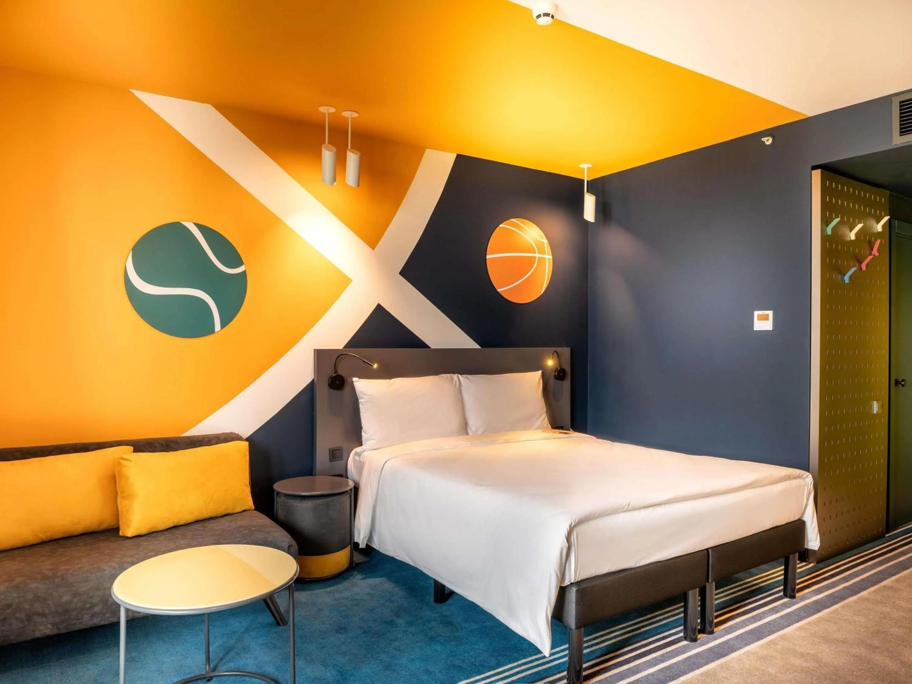 Bedroom, Bed in ibis Styles Batumi Hotel