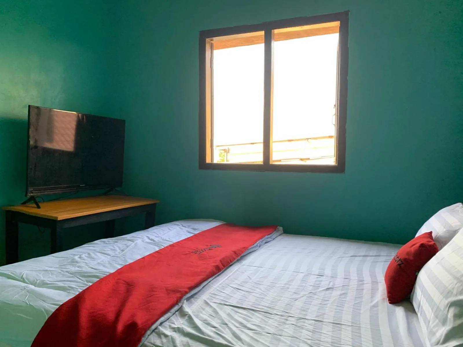 Bedroom, Bed in RedDoorz @ Langkapura Lampung
