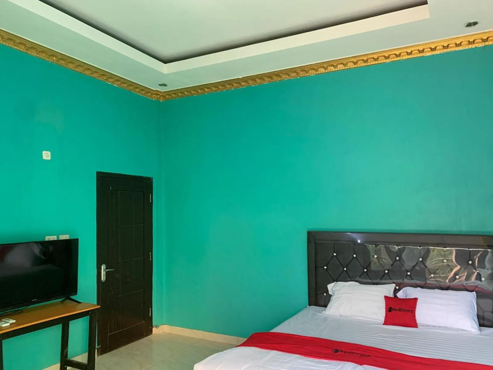 Bedroom, Bed in RedDoorz @ Langkapura Lampung
