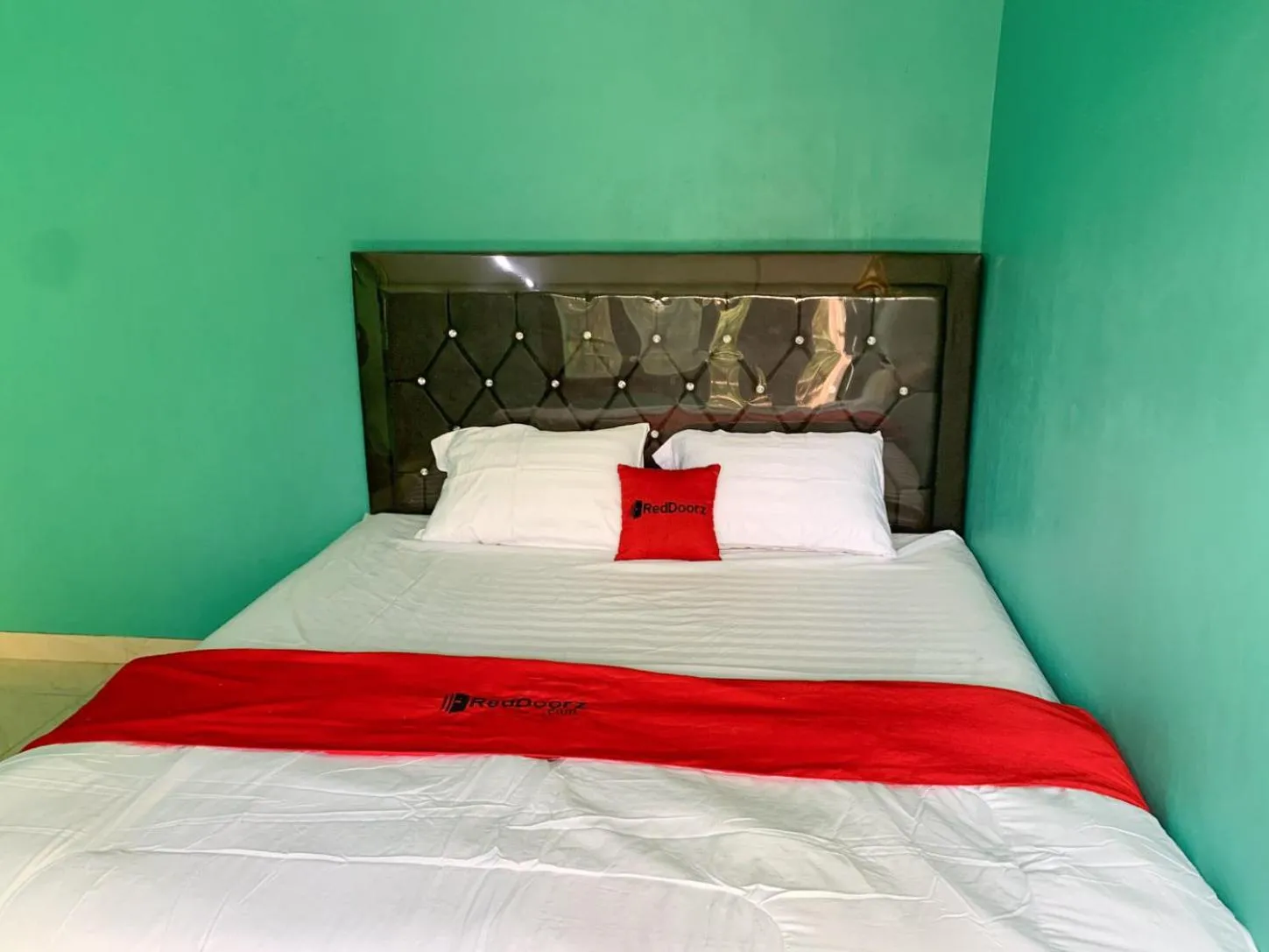 Bed in RedDoorz @ Langkapura Lampung