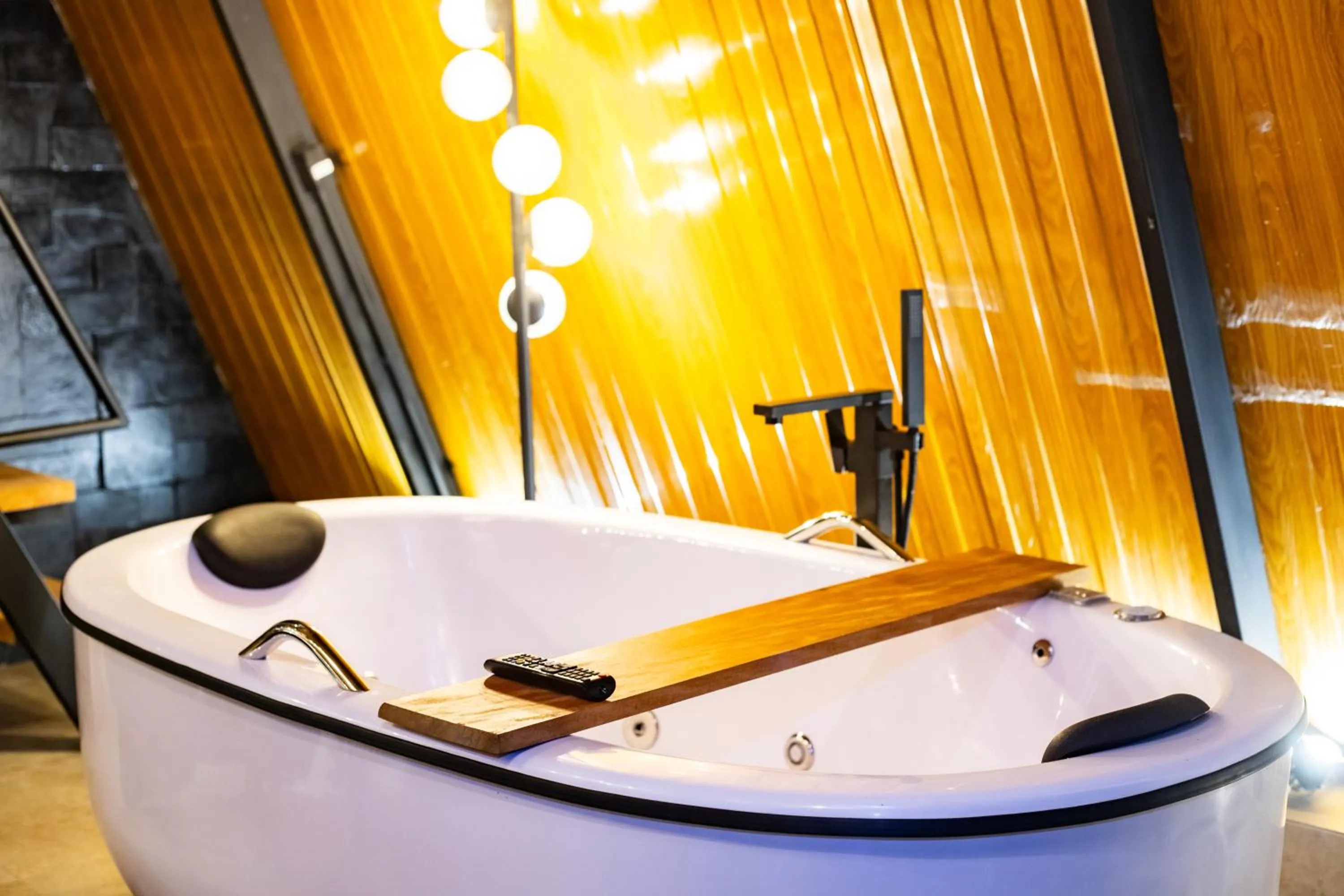 Hot Tub in Chalés Quinta da Boa Vista