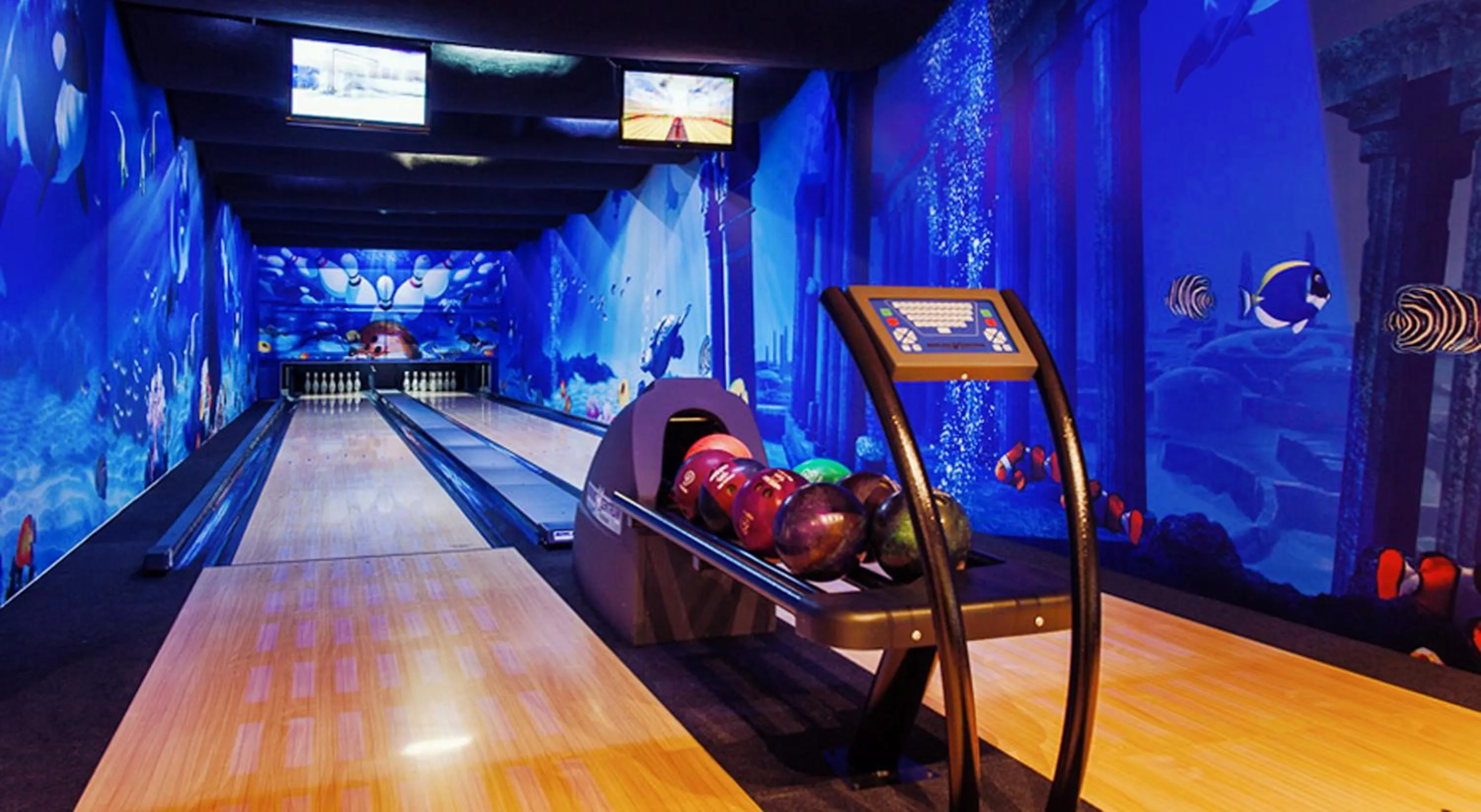 Bowling in Lemon Resort Spa