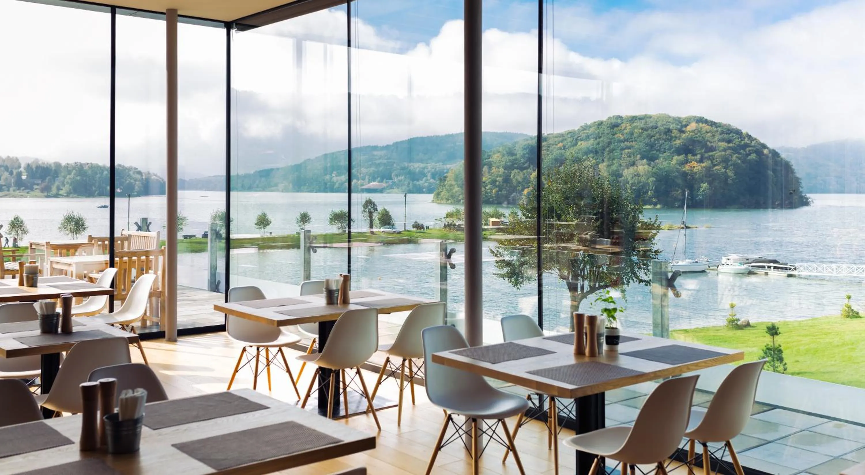 Restaurant/places to eat in Lemon Resort Spa