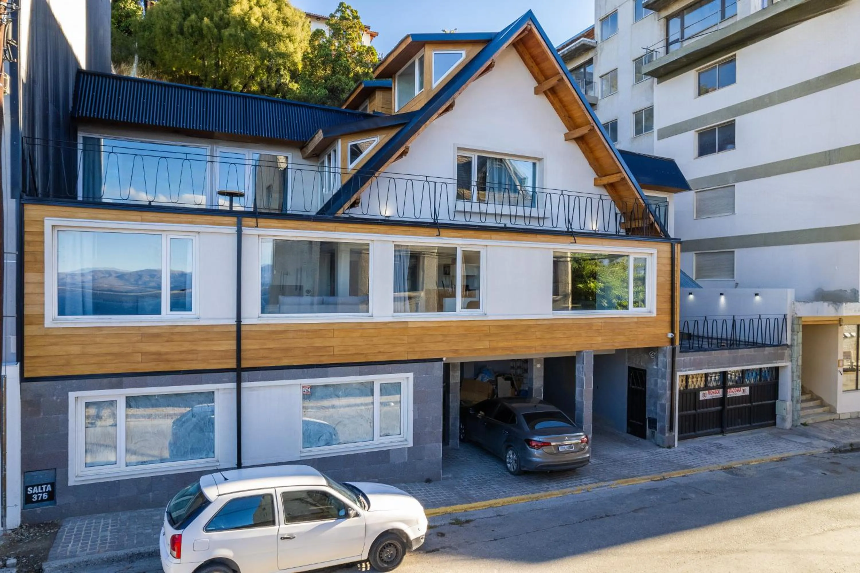 Property building in Departamentos Casa Piamonte