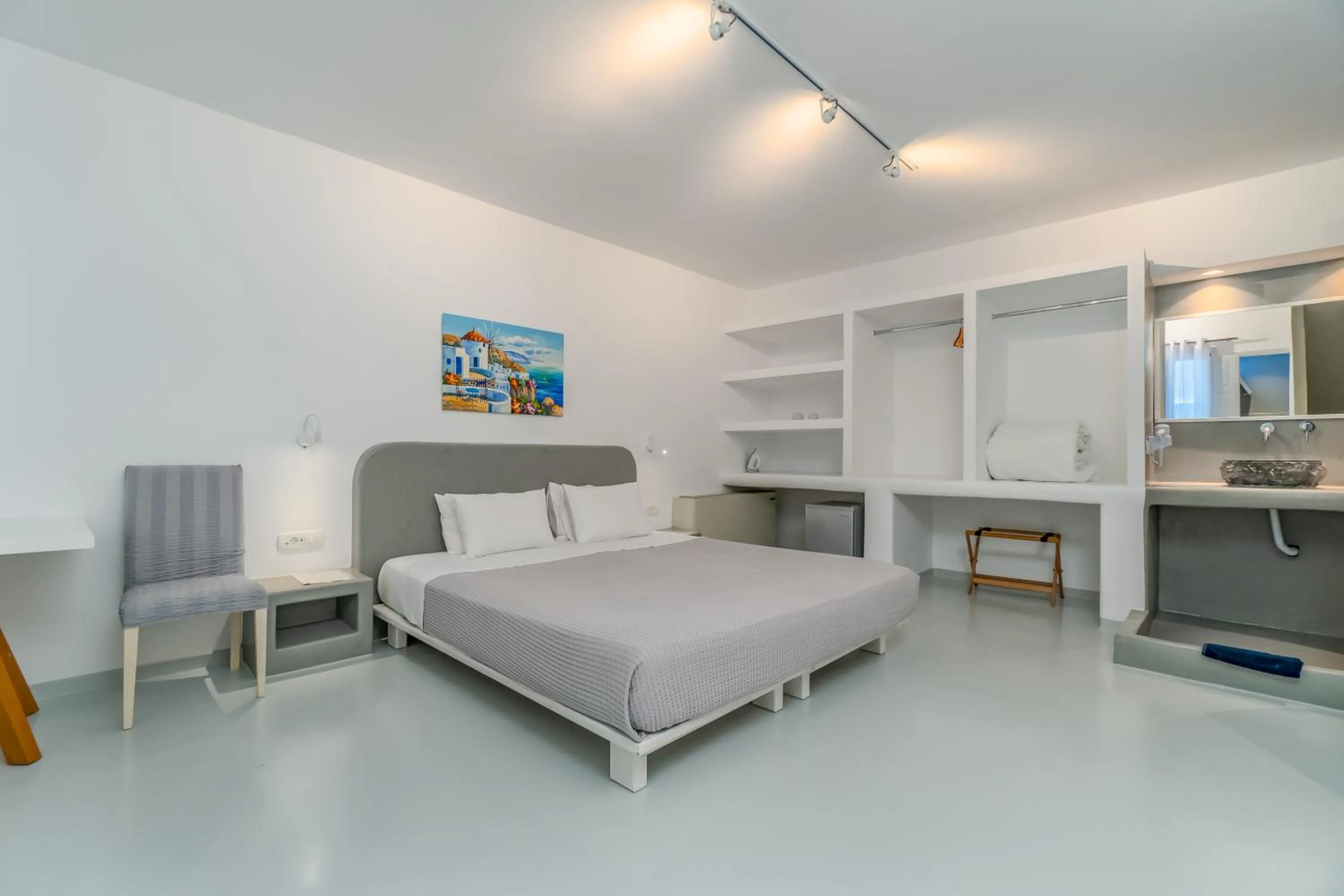 Bedroom, Bed in Central Fira Suites