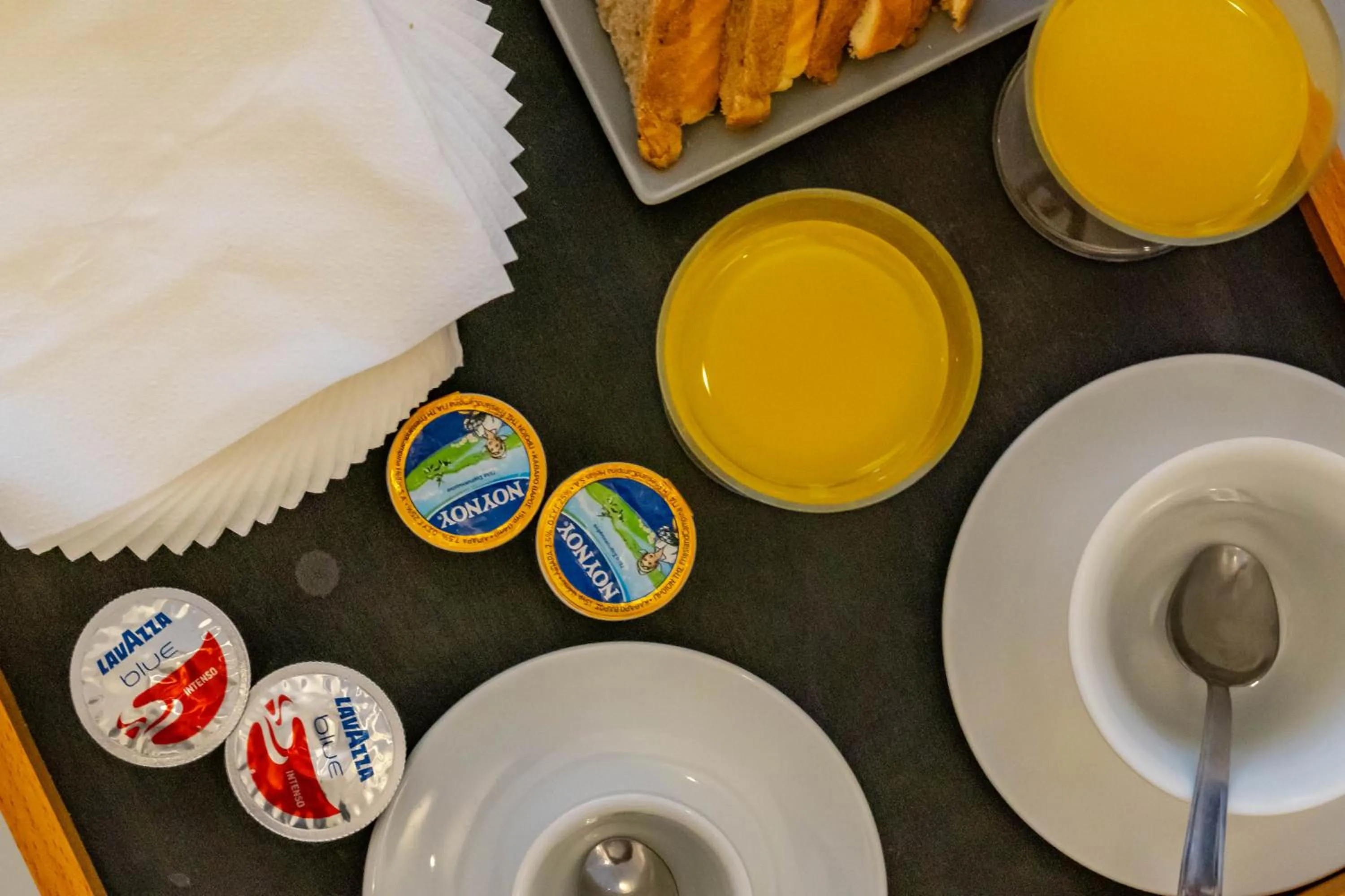 Breakfast in Central Fira Suites