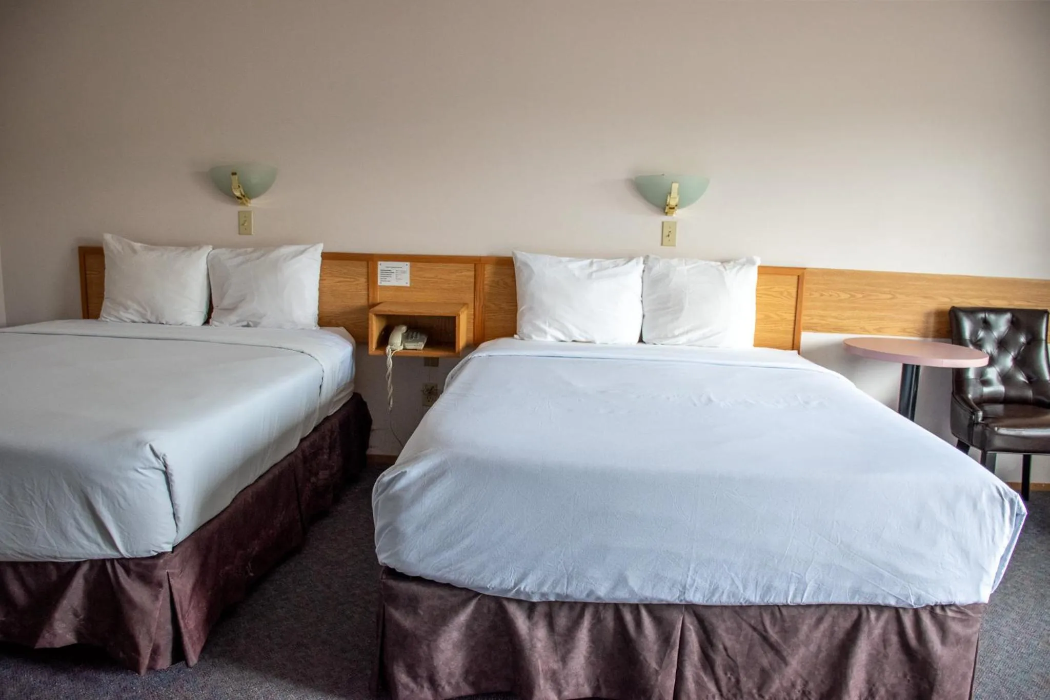 Bed in Ace Western Motel