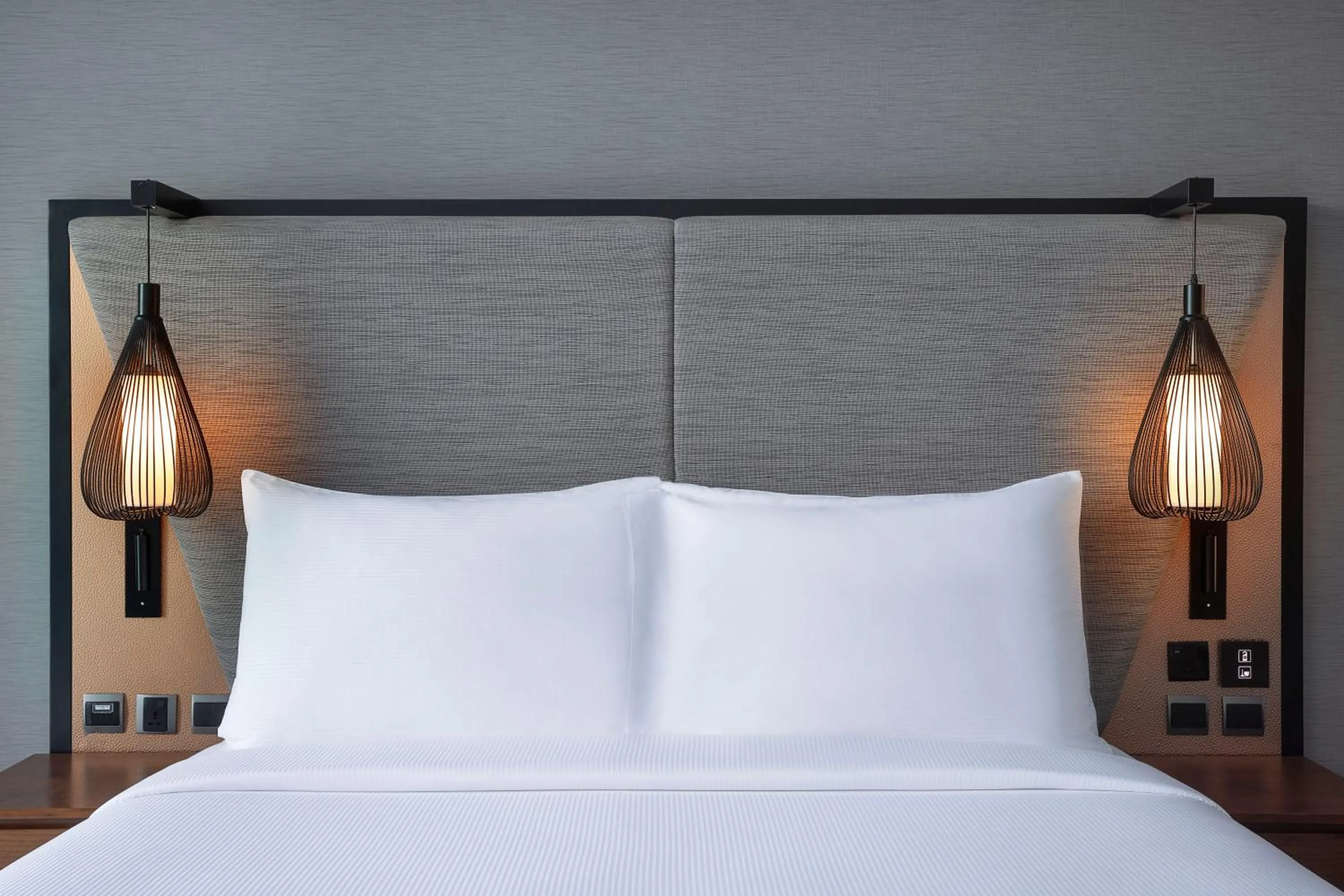 Bedroom, Bed in The First Collection Dubai Waterfront