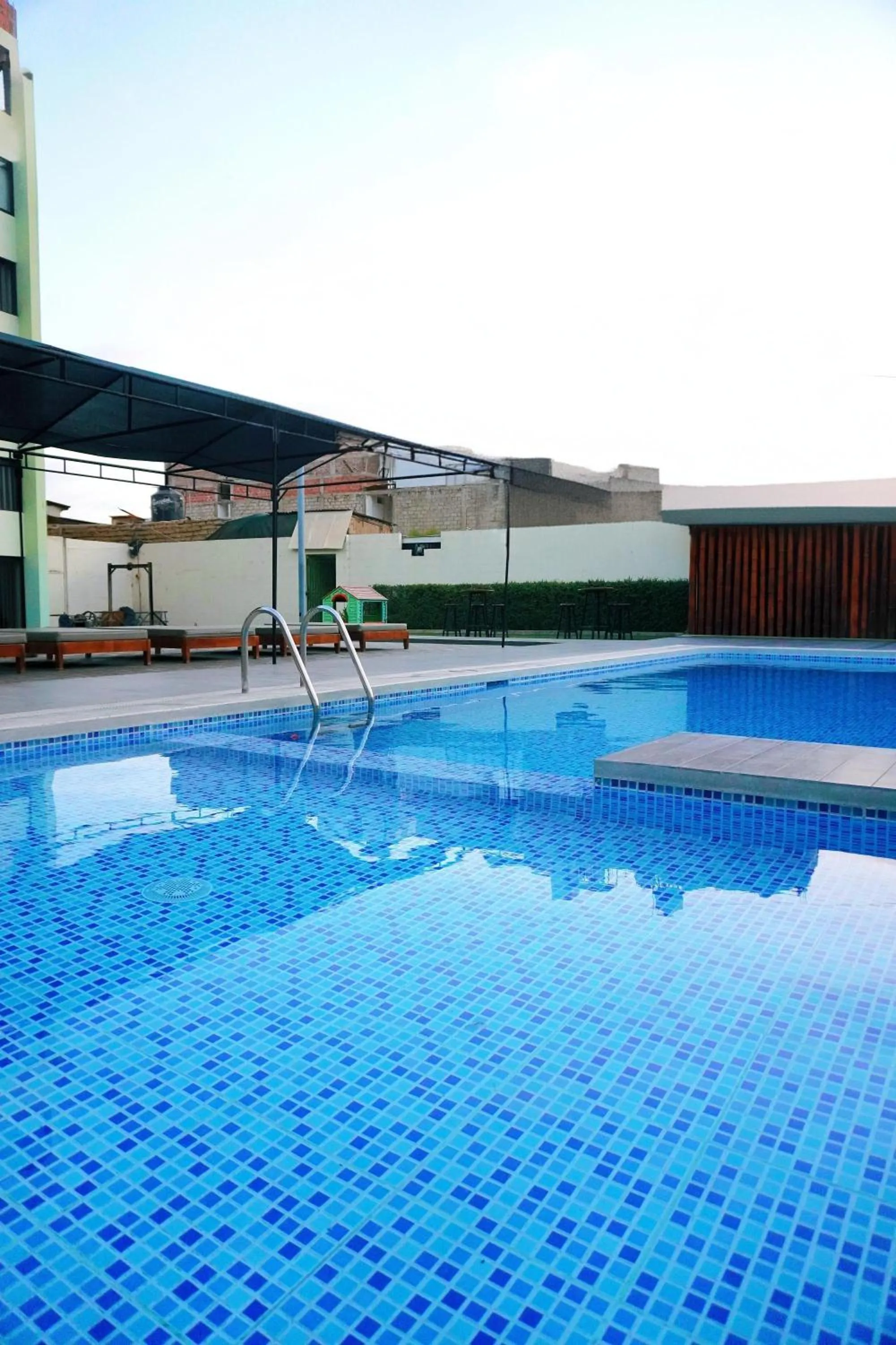 Swimming pool in Holiday Suites