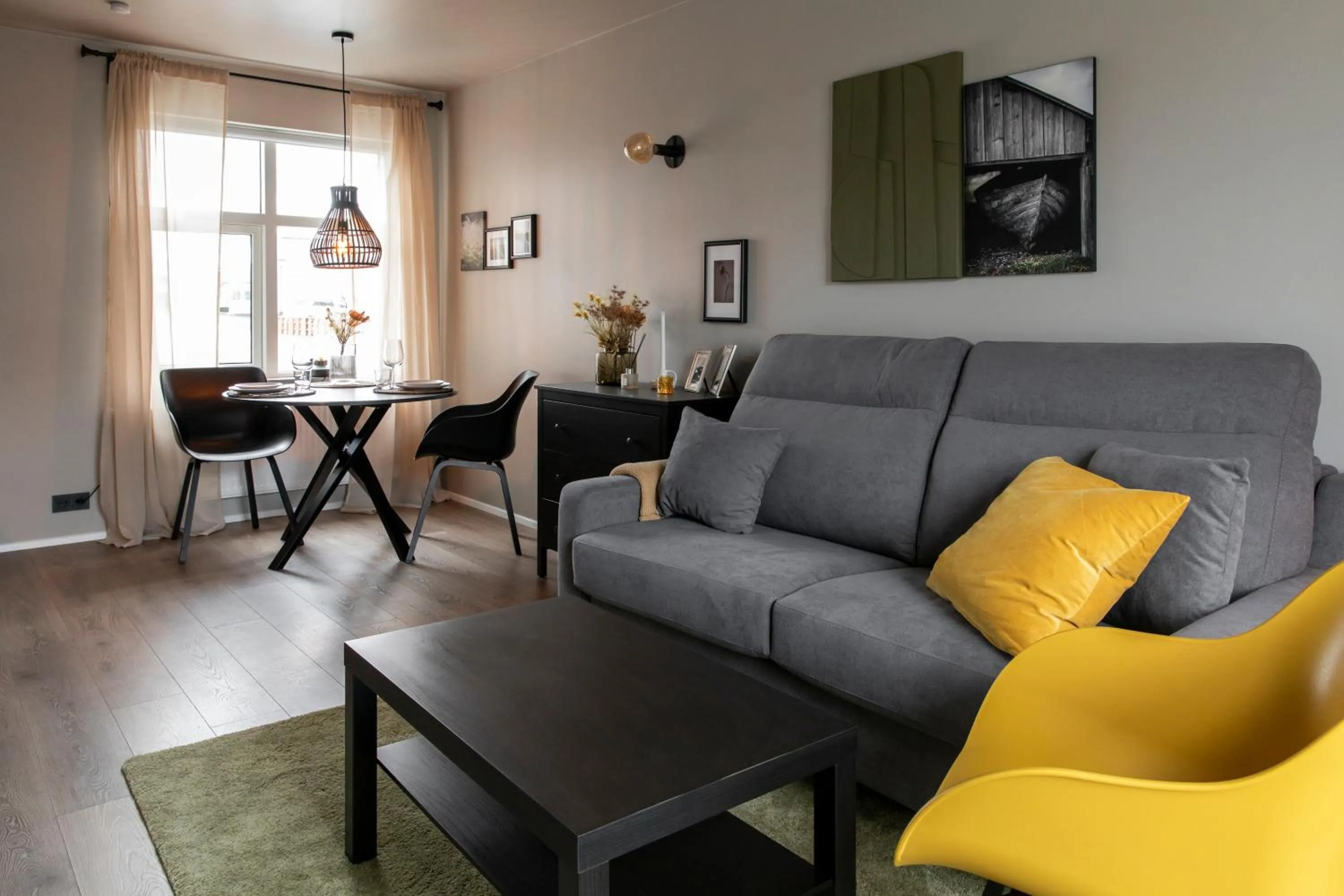 Living room in Ray of Sunshine Hafnargata