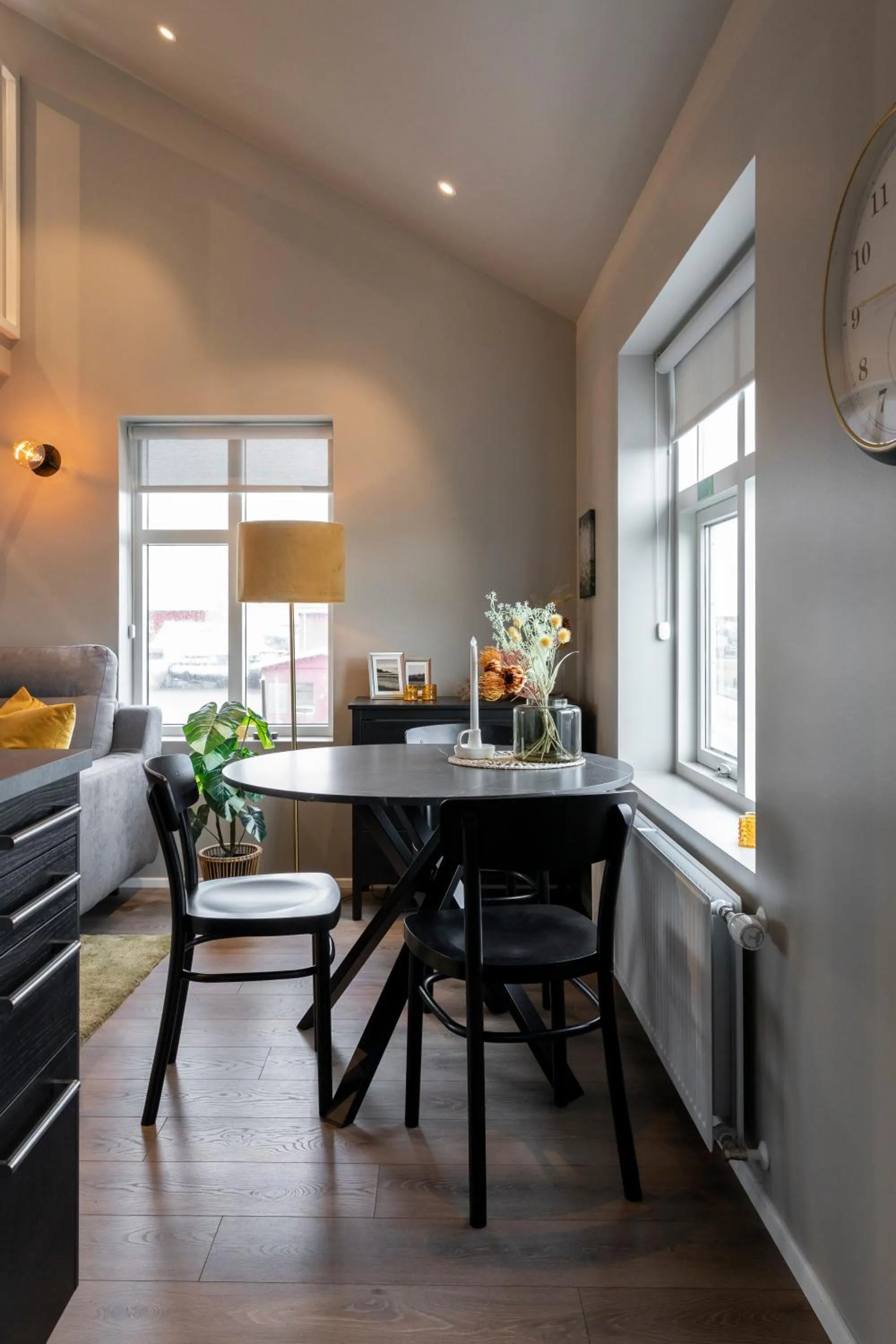 Ray of Sunshine Hafnargata