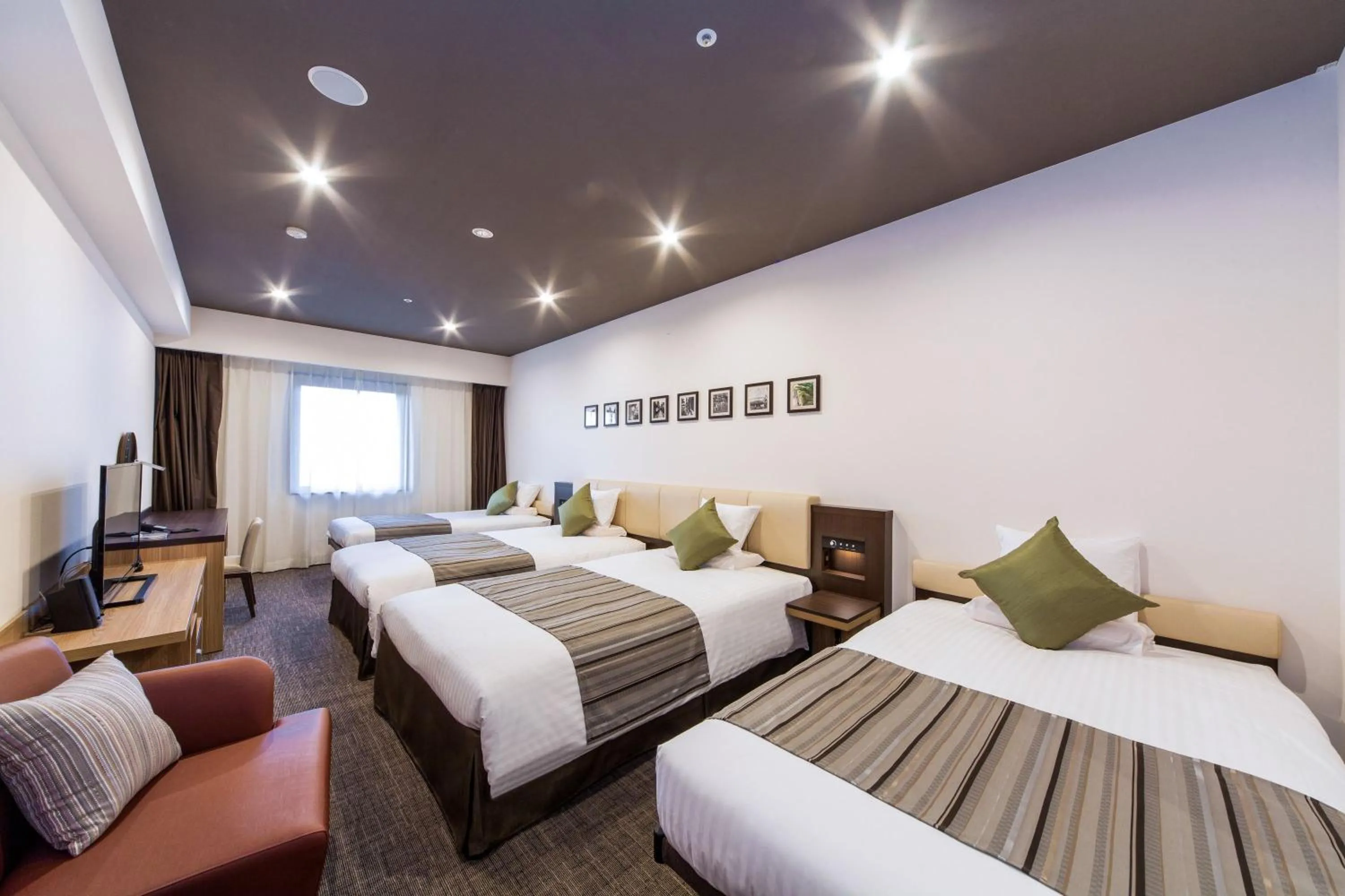 Photo of the whole room, Bed in HOTEL MYSTAYS PREMIER Kanazawa