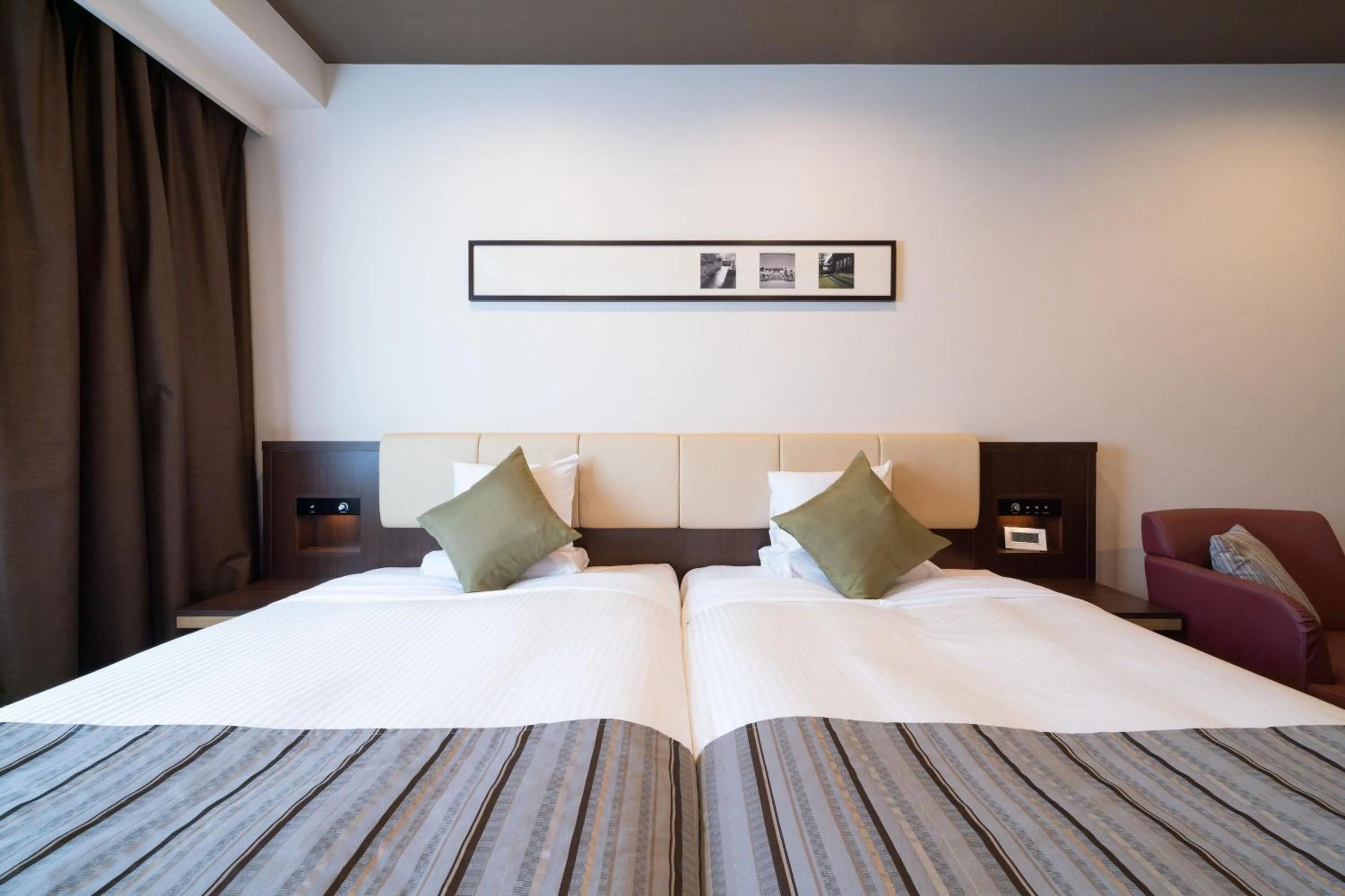 Photo of the whole room, Bed in HOTEL MYSTAYS PREMIER Kanazawa