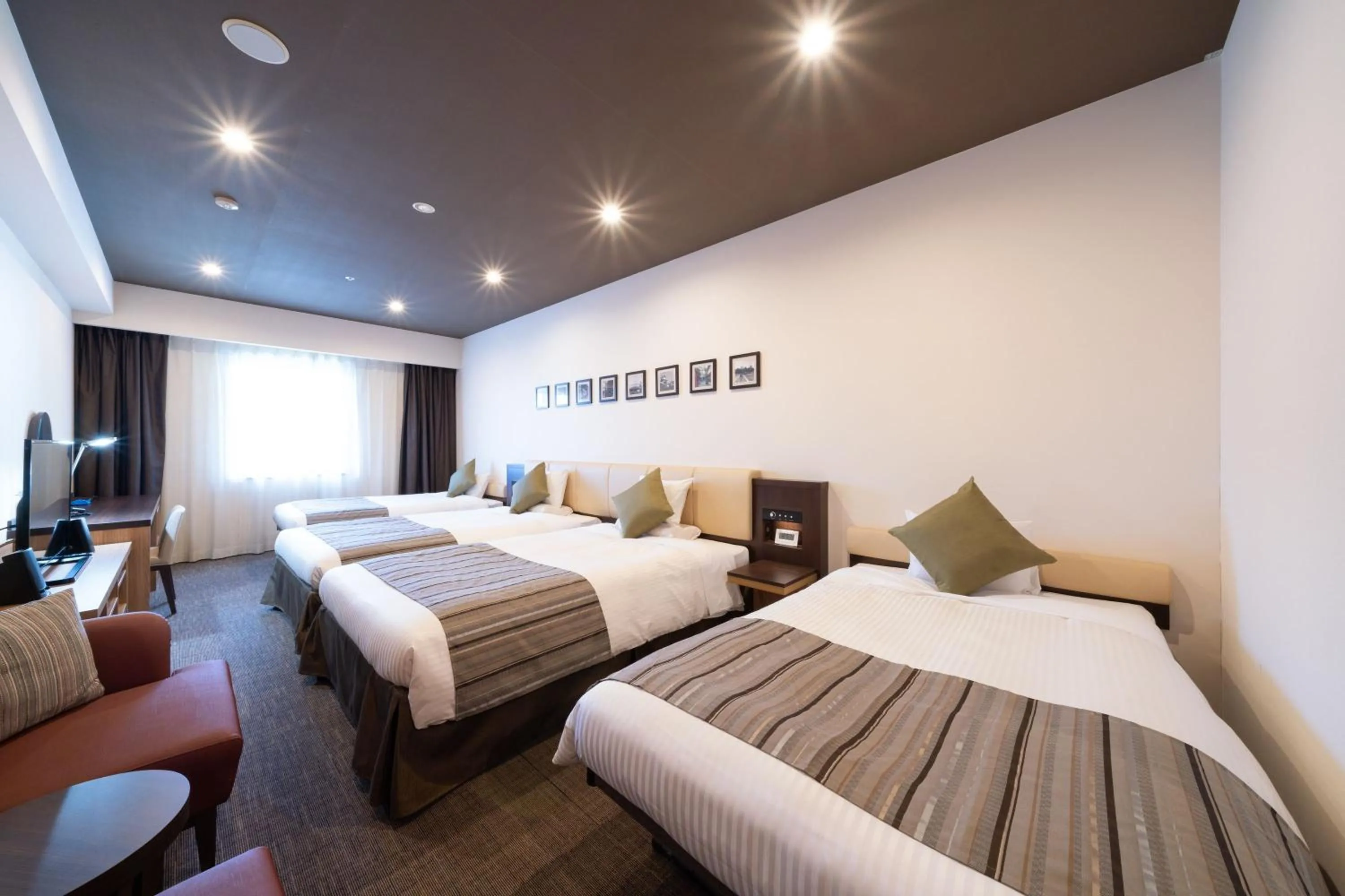 Photo of the whole room, Bed in HOTEL MYSTAYS PREMIER Kanazawa