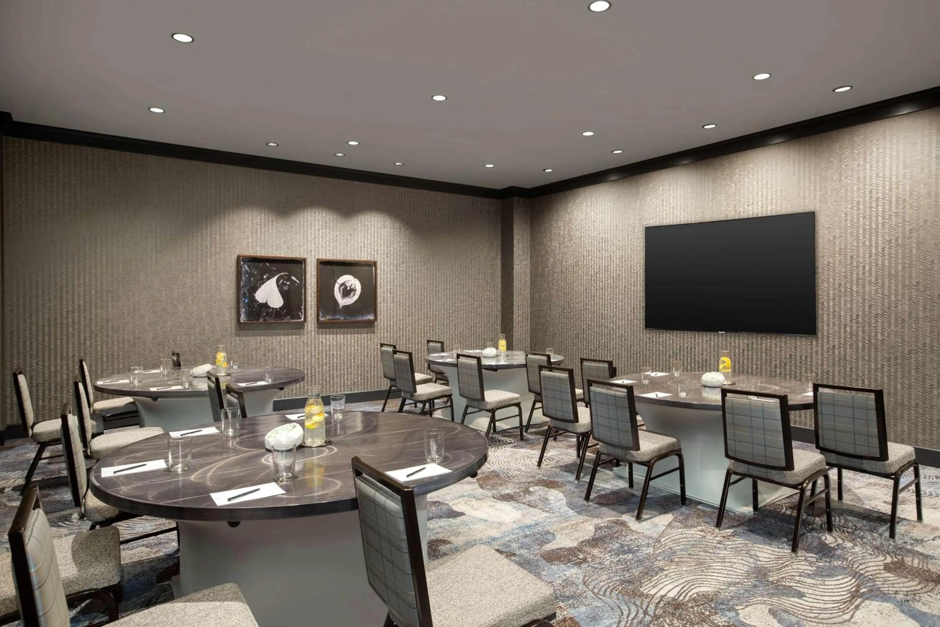 Meeting/conference room in Cloudland at McLemore Resort Lookout Mountain, Curio by Hilton