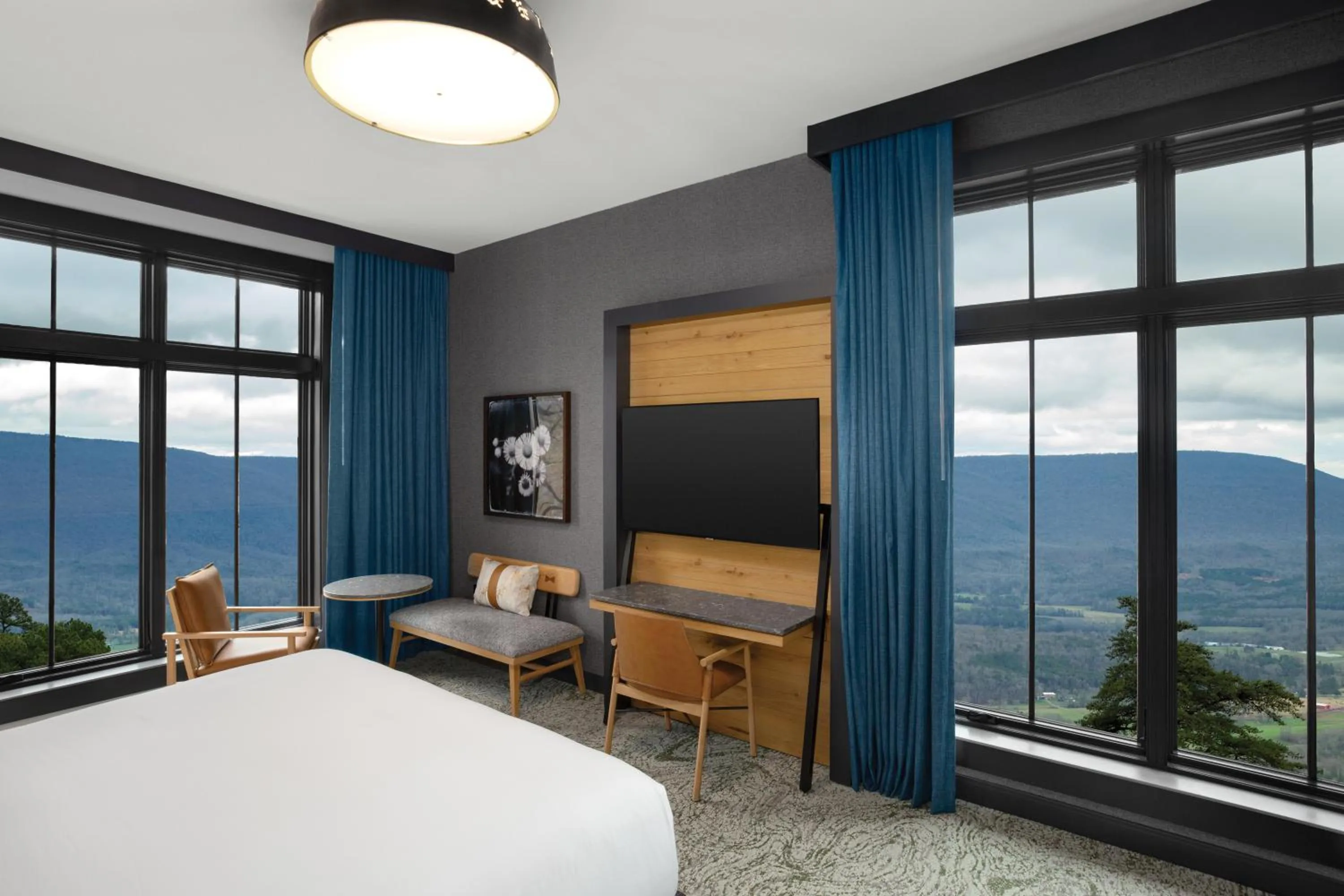 Bedroom, Bed in Cloudland at McLemore Resort Lookout Mountain, Curio by Hilton