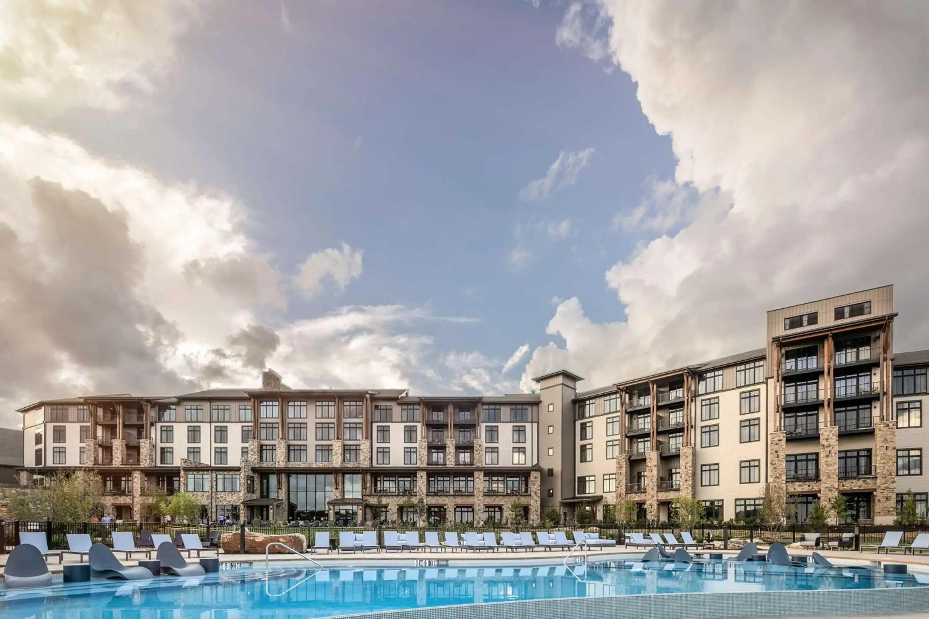 Pool view in Cloudland at McLemore Resort Lookout Mountain, Curio by Hilton Pool view in Cloudland at McLemore Resort Lookout Mountain, Curio by Hilton
