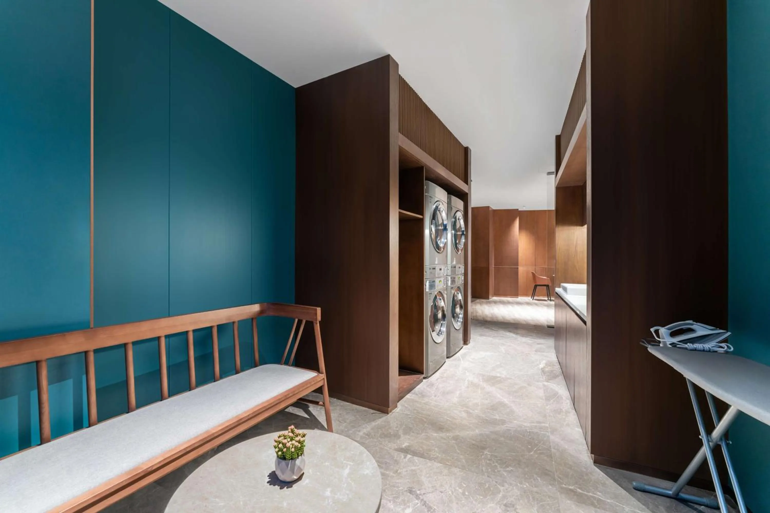 Property building, Bed in Hilton Garden Inn Huzhou High-Speed Railway Station