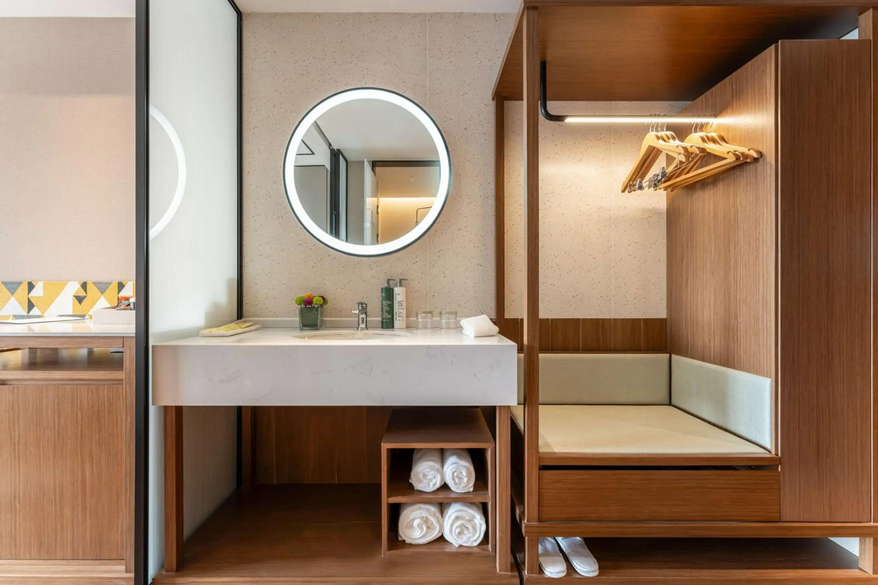 Photo of the whole room in Hilton Garden Inn Huzhou High-Speed Railway Station Photo of the whole room in Hilton Garden Inn Huzhou High-Speed Railway Station