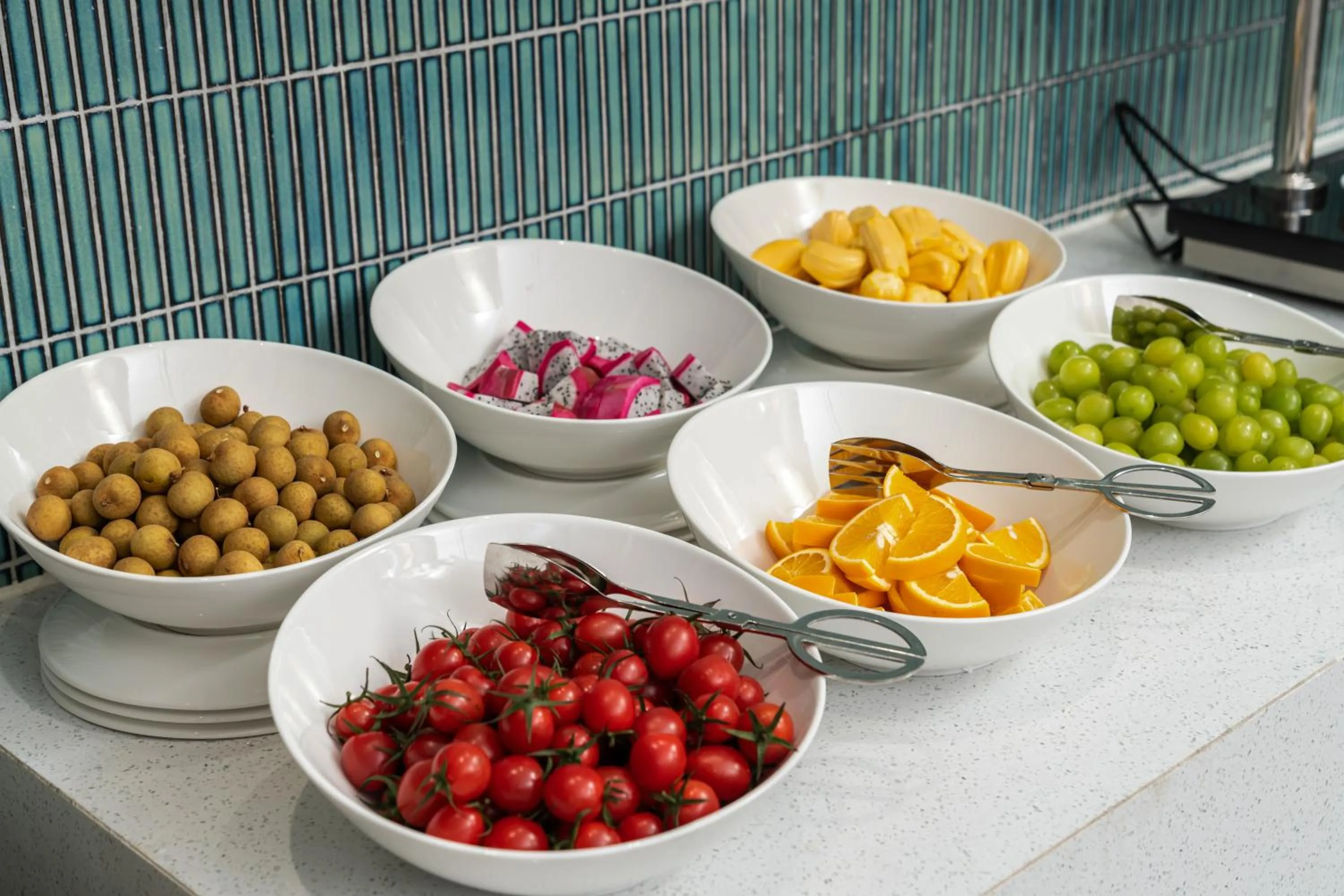 Buffet breakfast in Hilton Garden Inn Huzhou High-Speed Railway Station