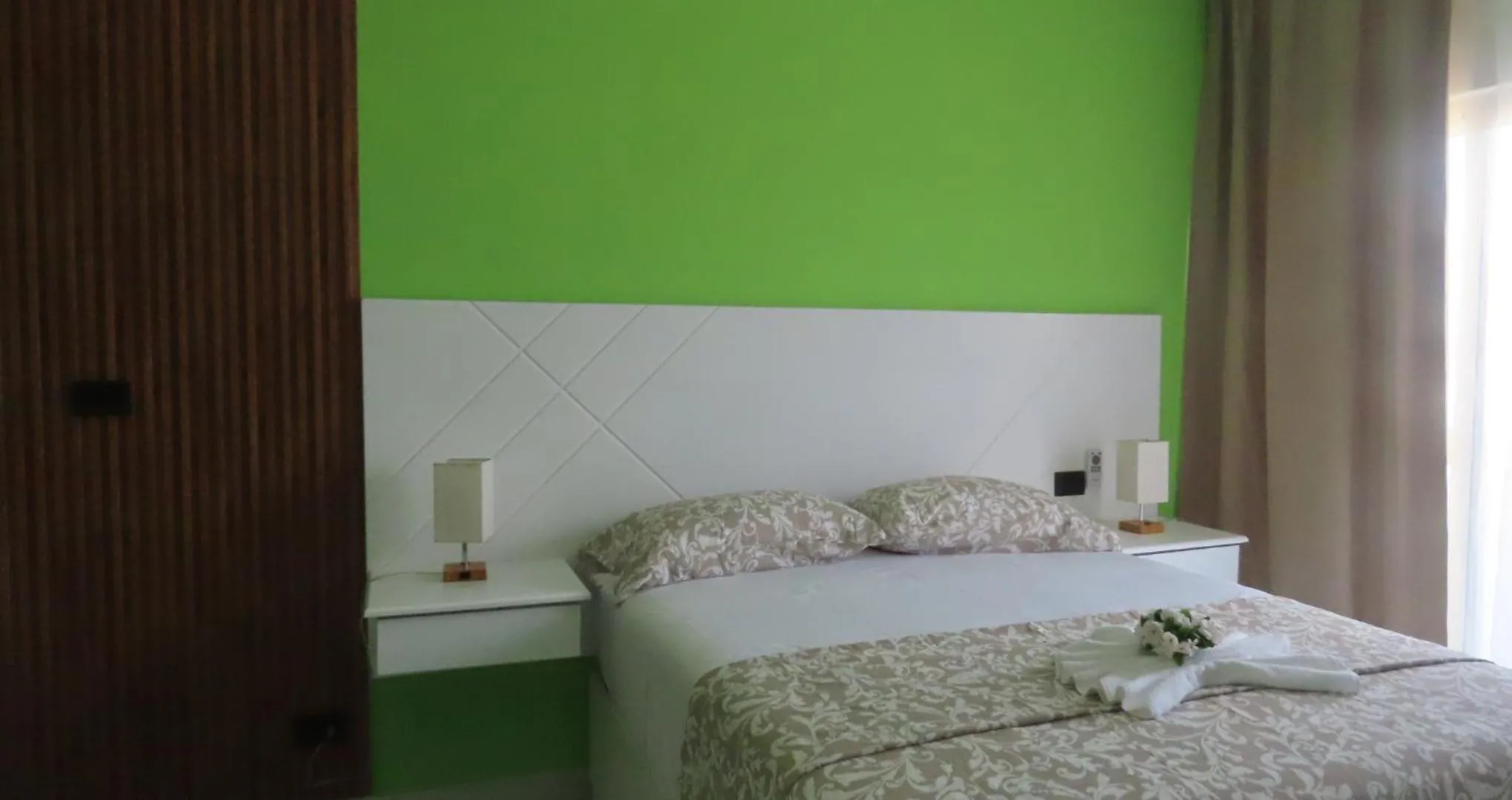 All Seasons Hotel