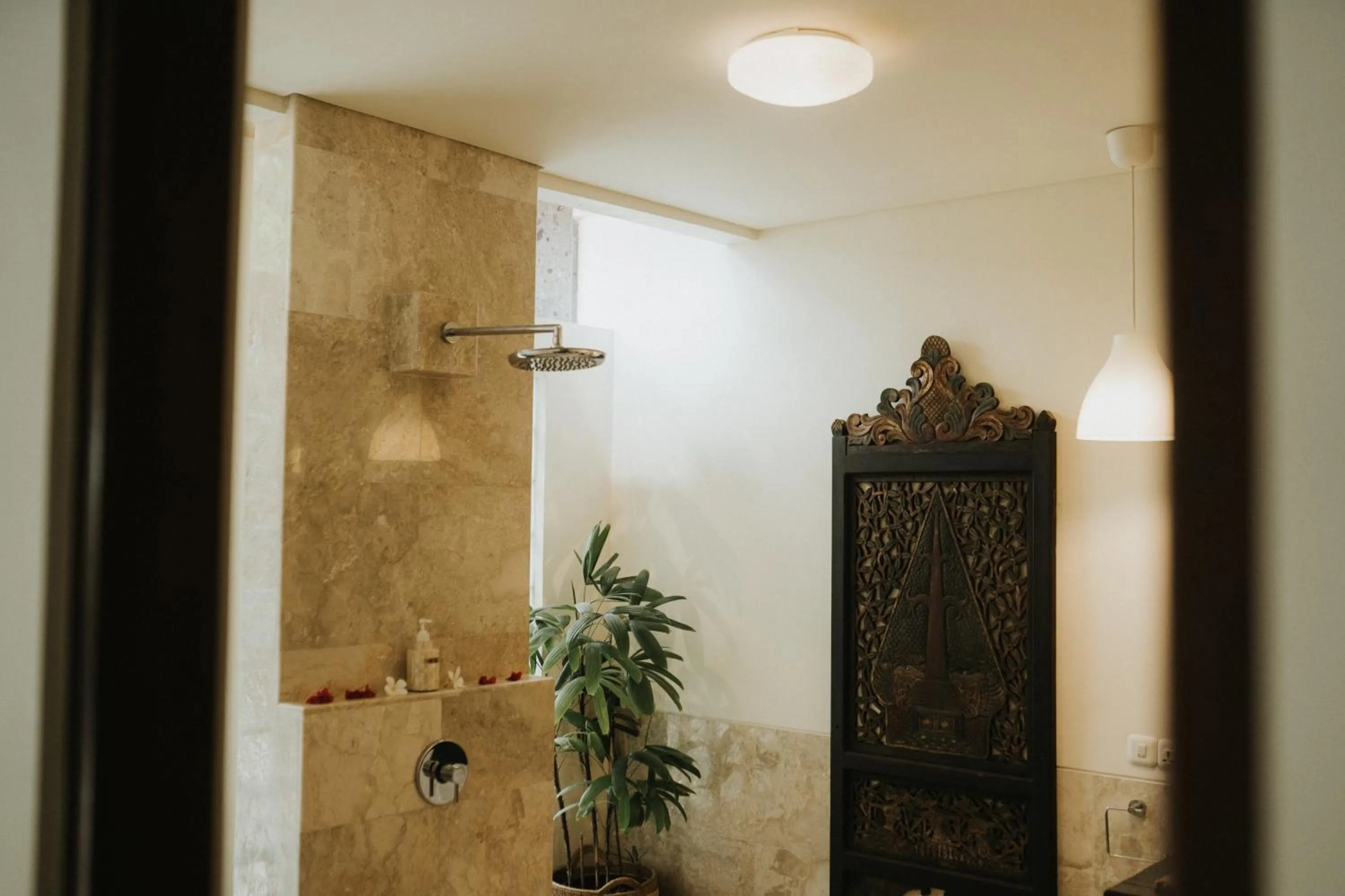 Bathroom in ALOKA BAHARI Villas