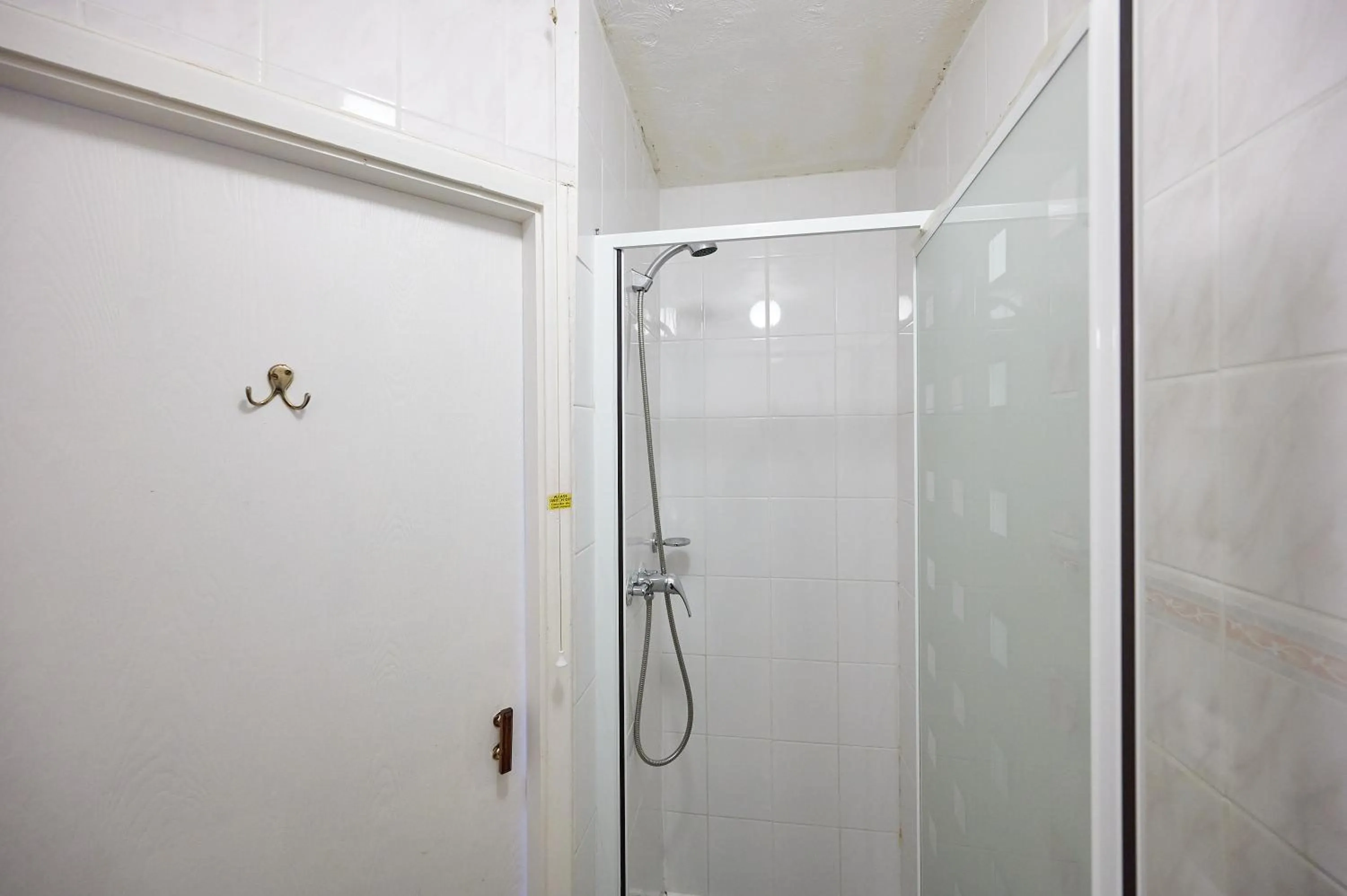 Shower in The Wilton International
